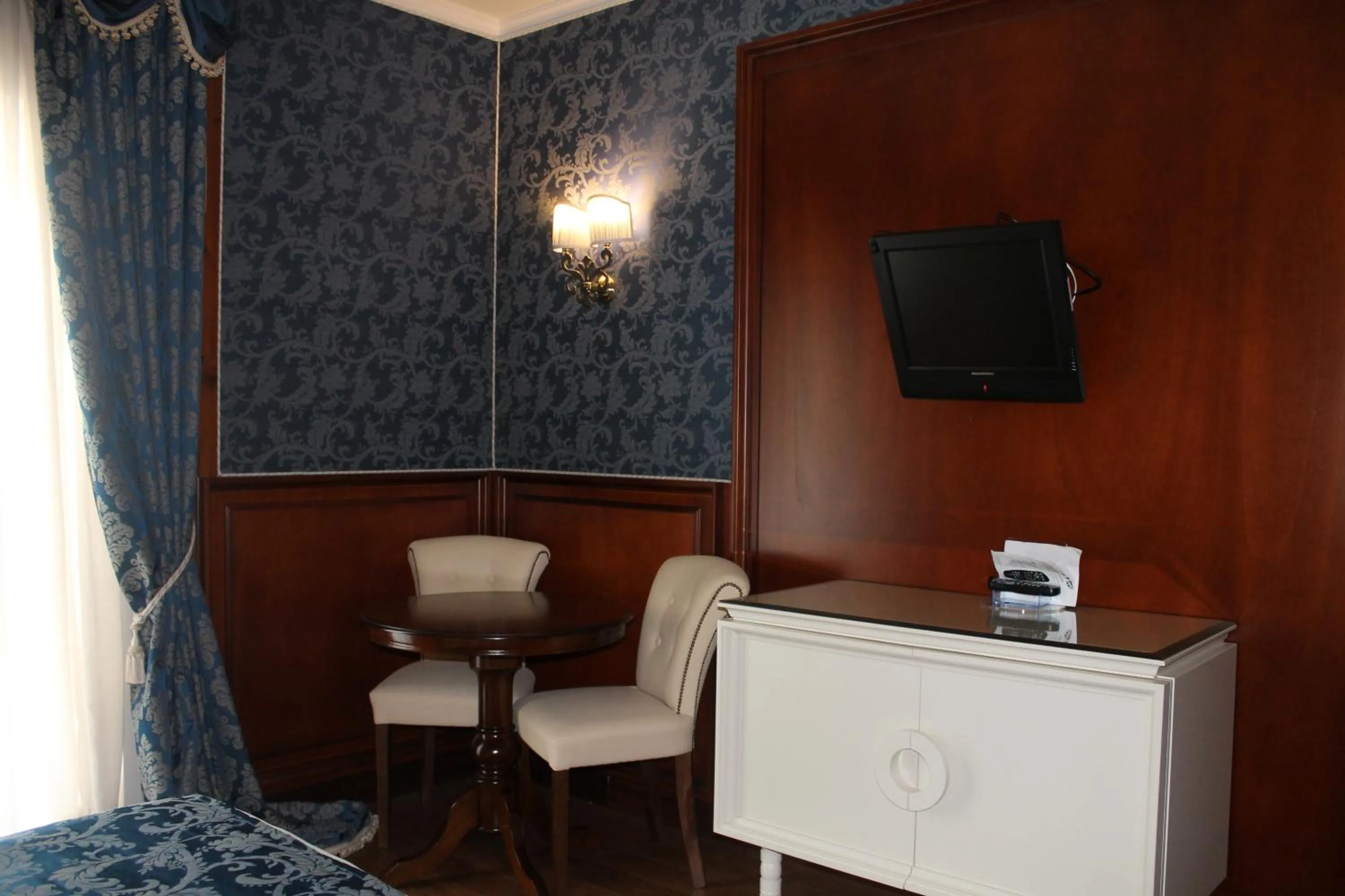 Photo of the whole room in Hotel La Rosa Dei Venti