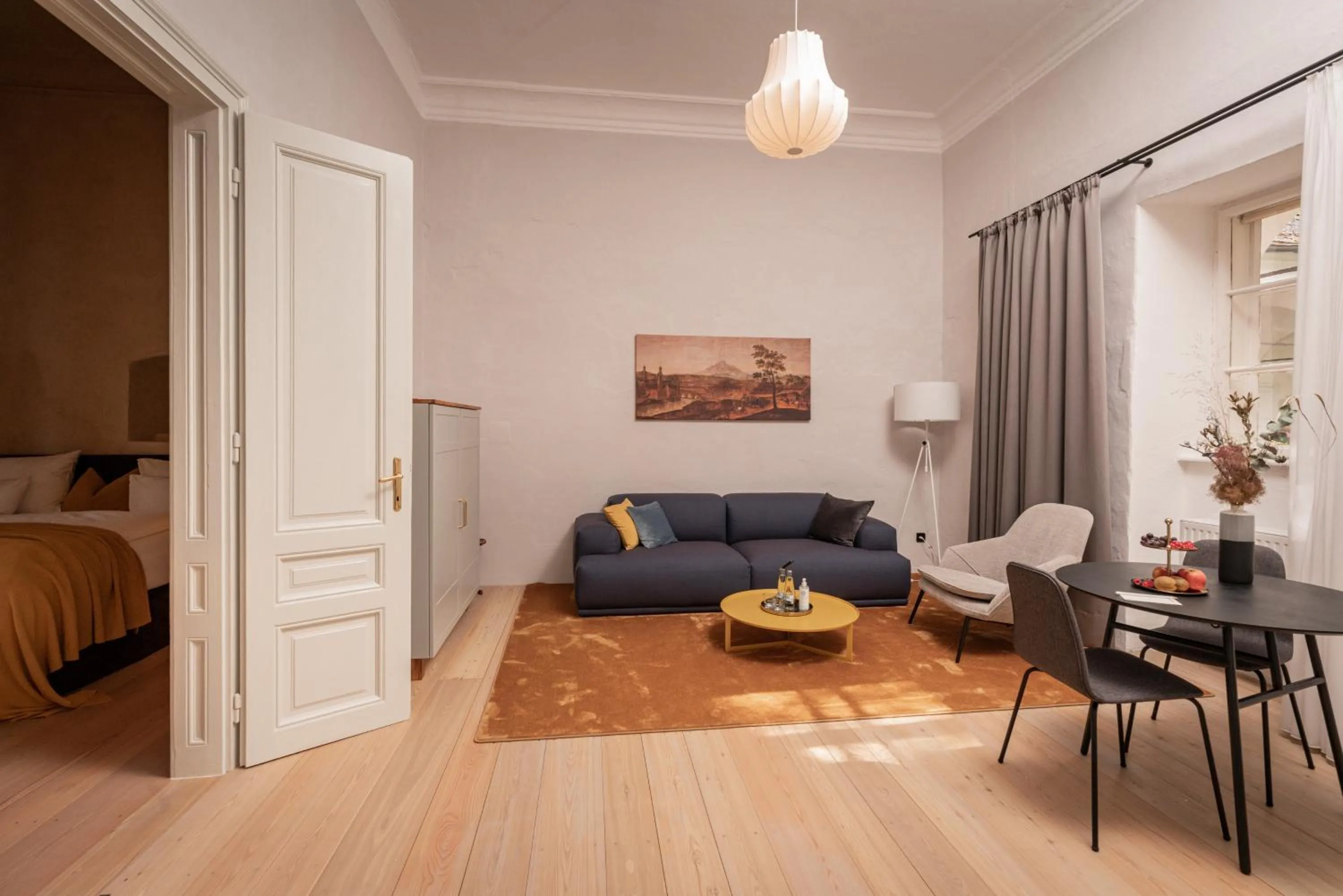 Living room, Bed in Boutique Hotel Zum Oberjäger, Schloss Lackenbach