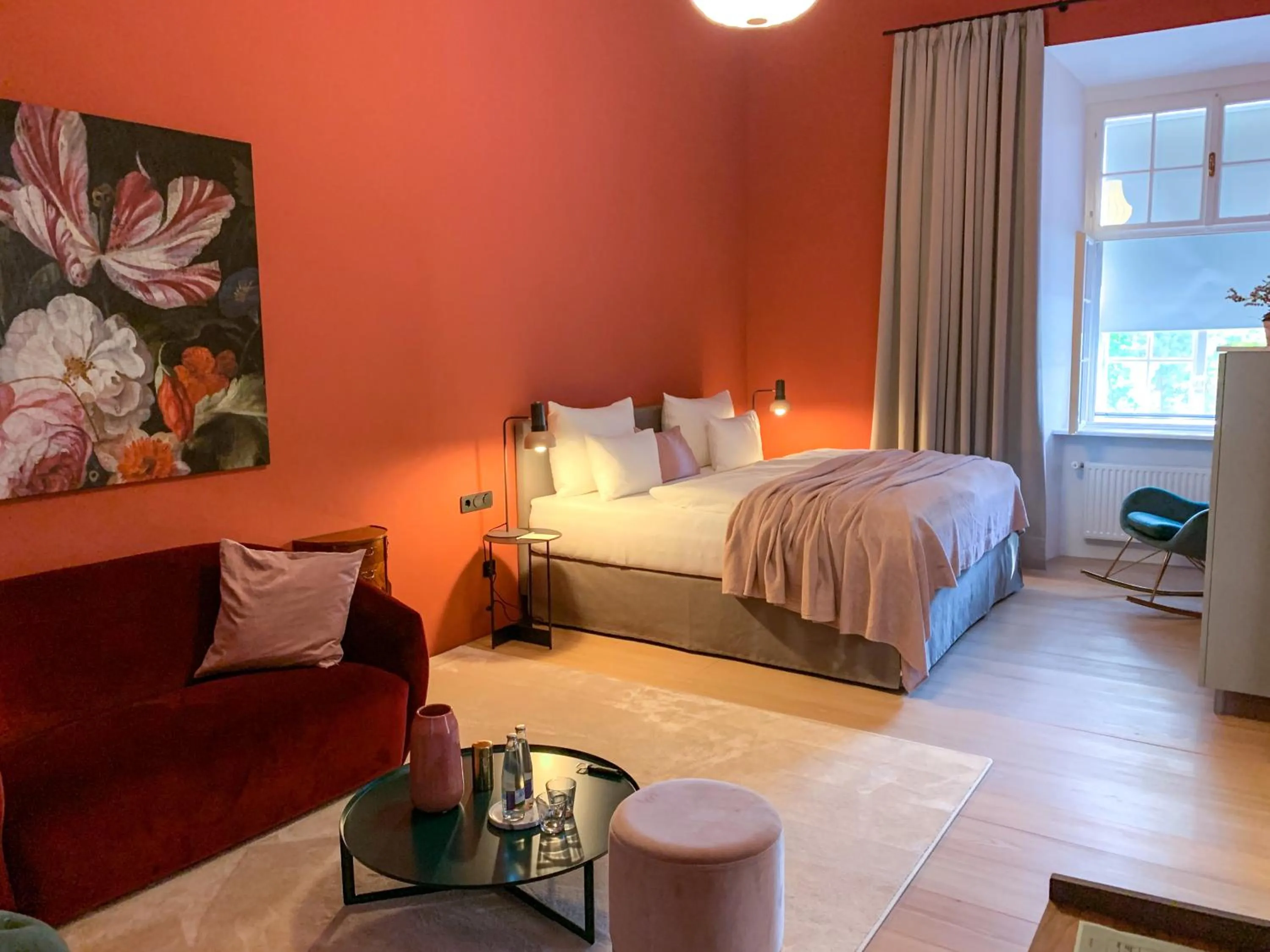 Photo of the whole room, Bed in Boutique Hotel Zum Oberjäger, Schloss Lackenbach