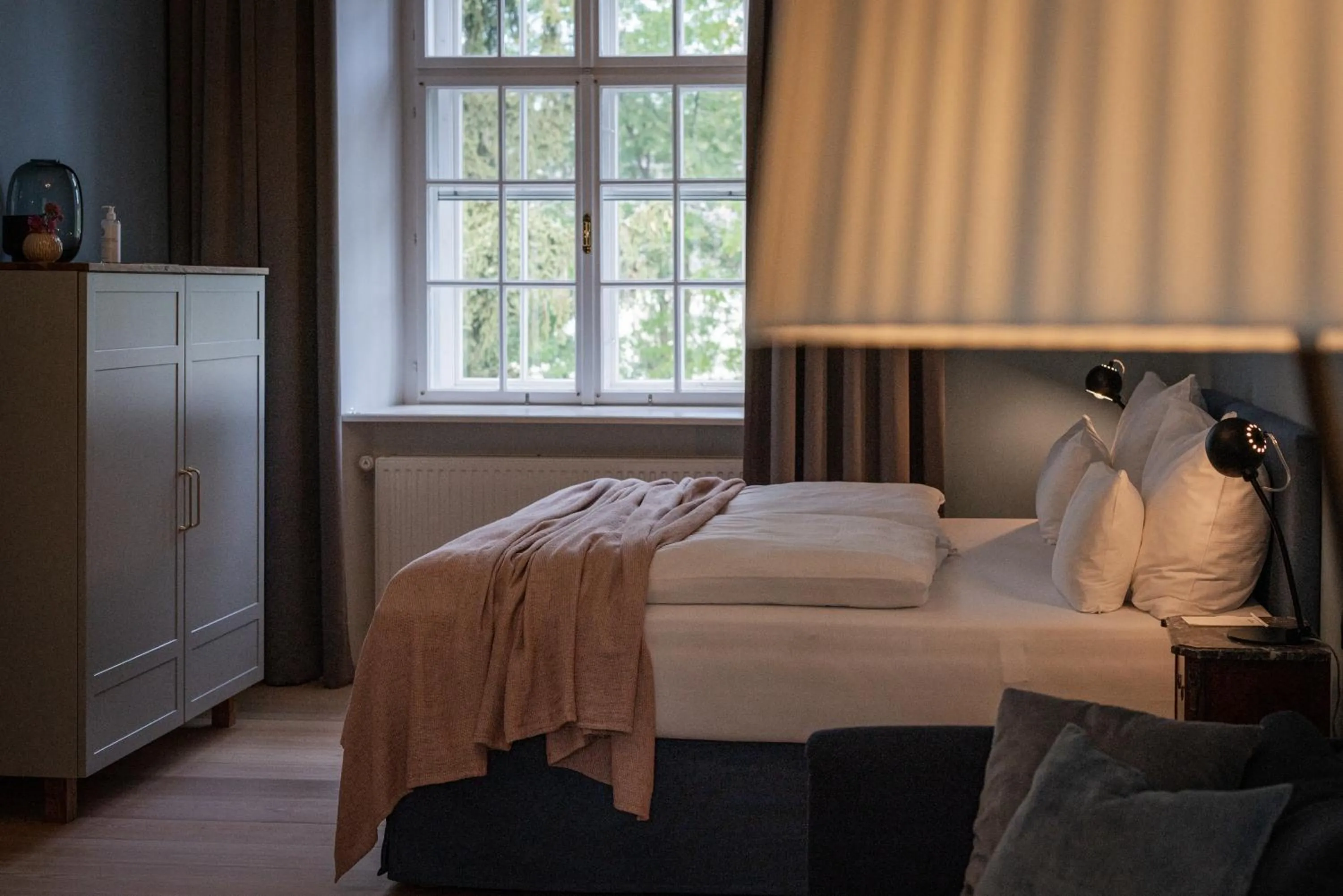 Bedroom, Bed in Boutique Hotel Zum Oberjäger, Schloss Lackenbach