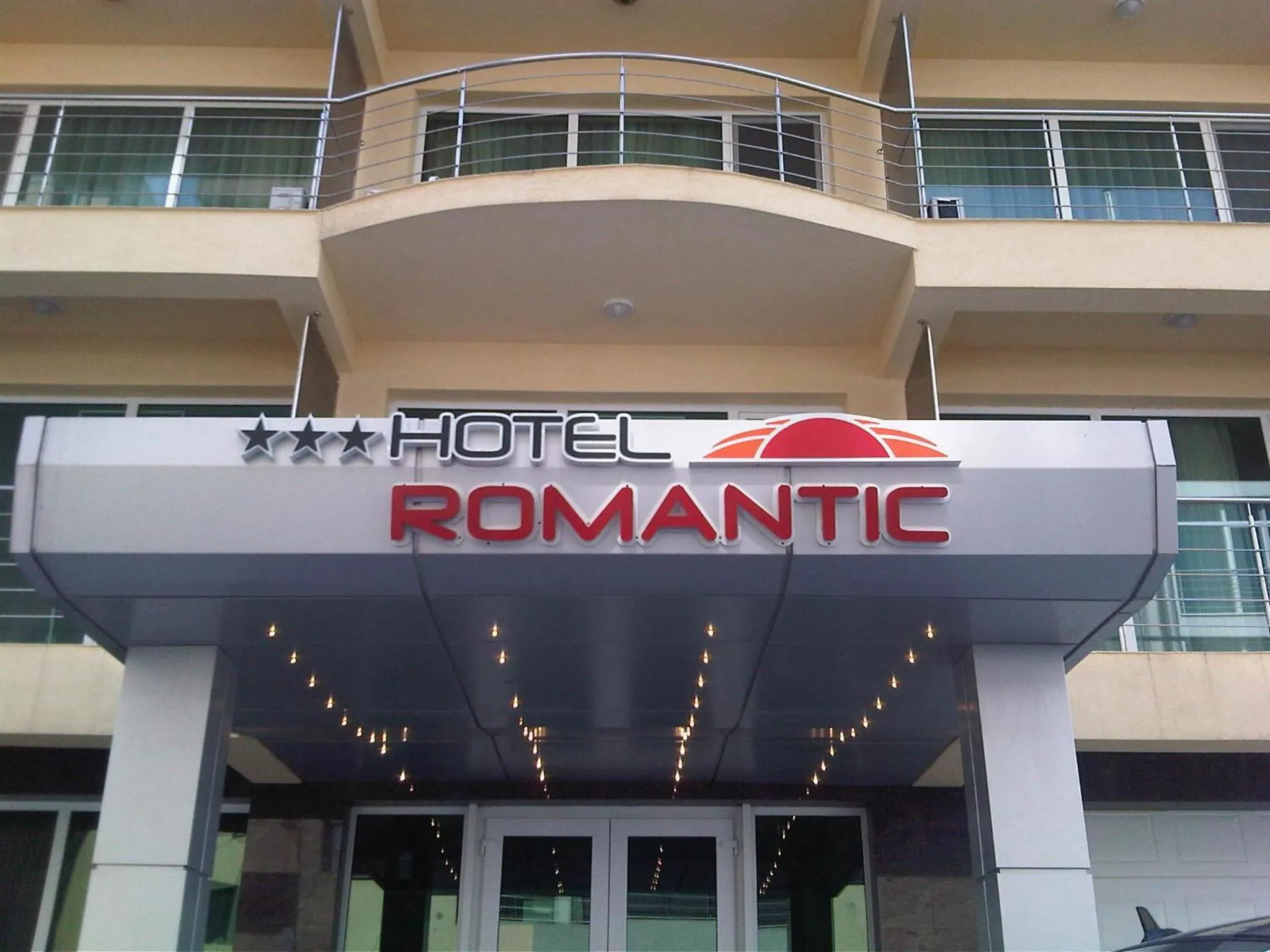 Property building in Hotel Romantic