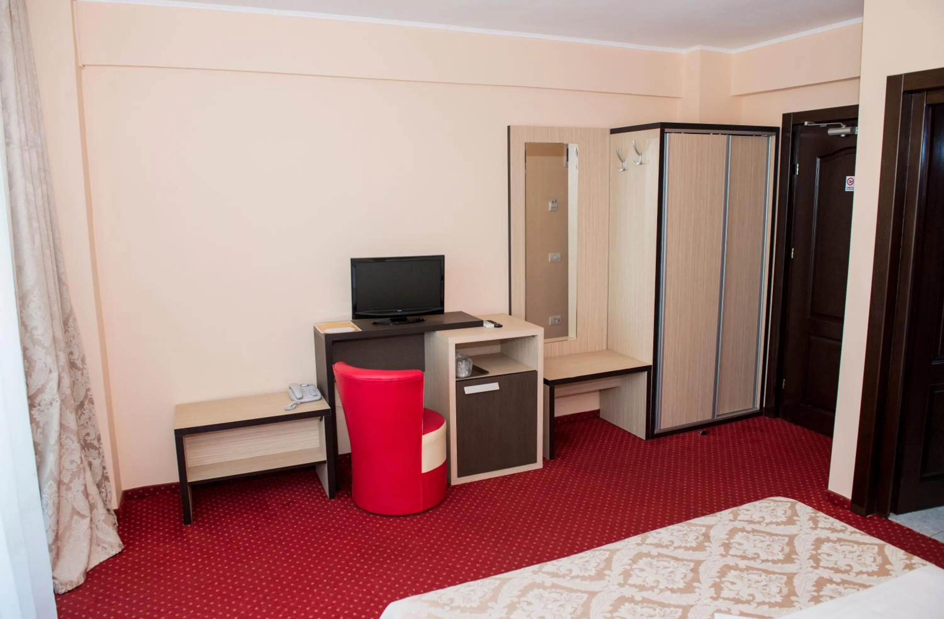 Bed in Hotel Romantic