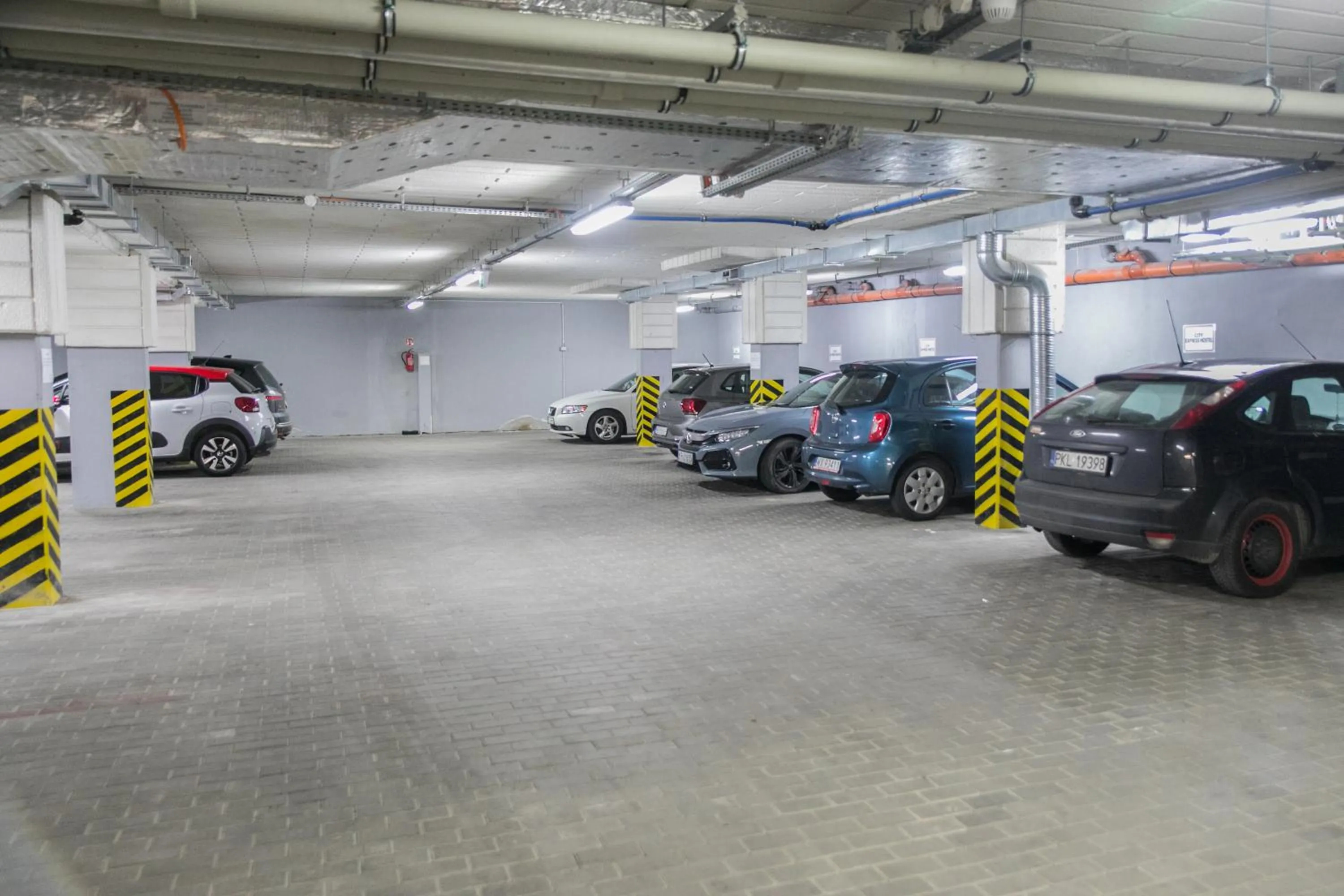 Parking in City Express Hostel