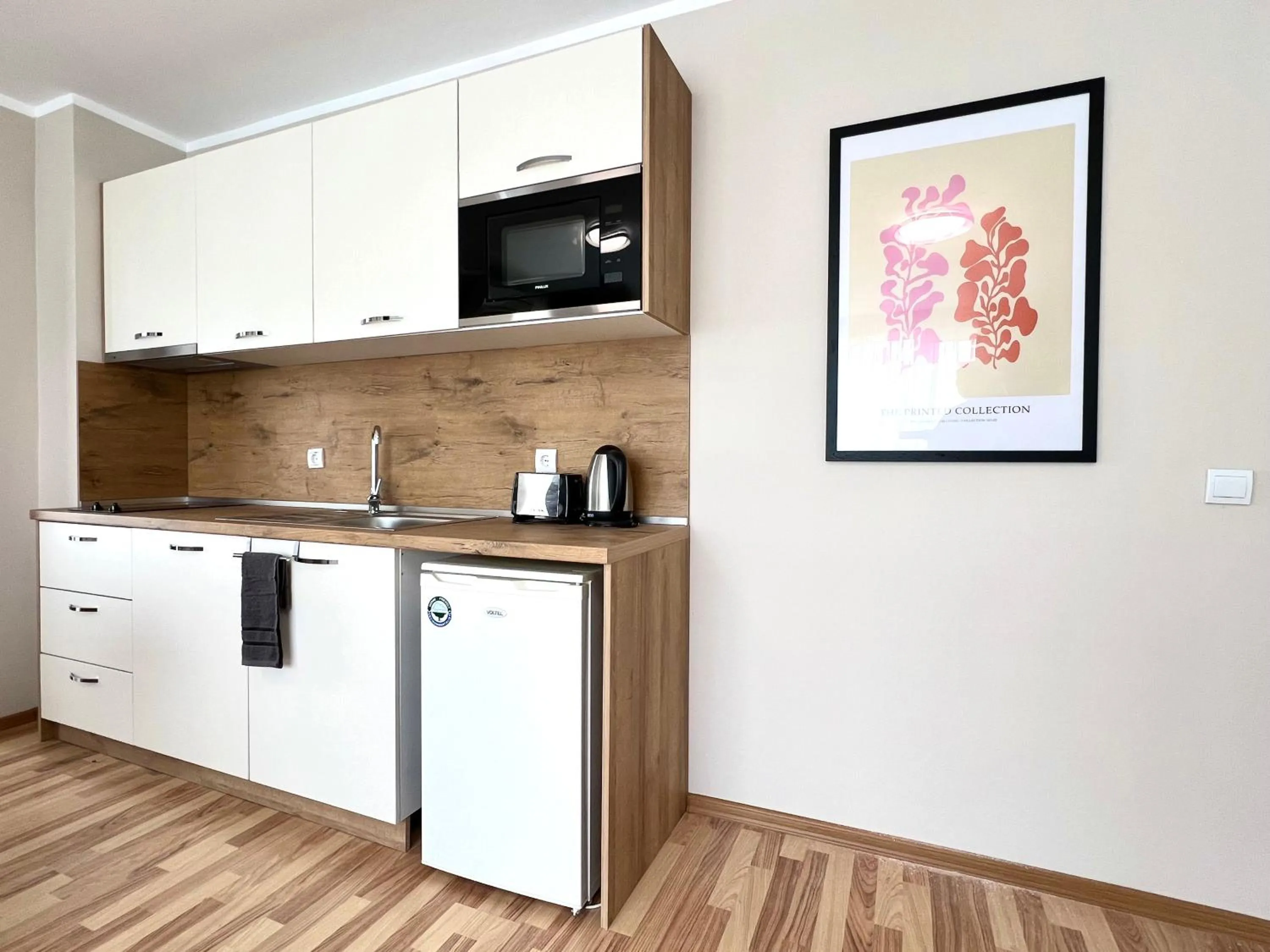 Coffee/tea facilities in Sineva Del Sol Apartments