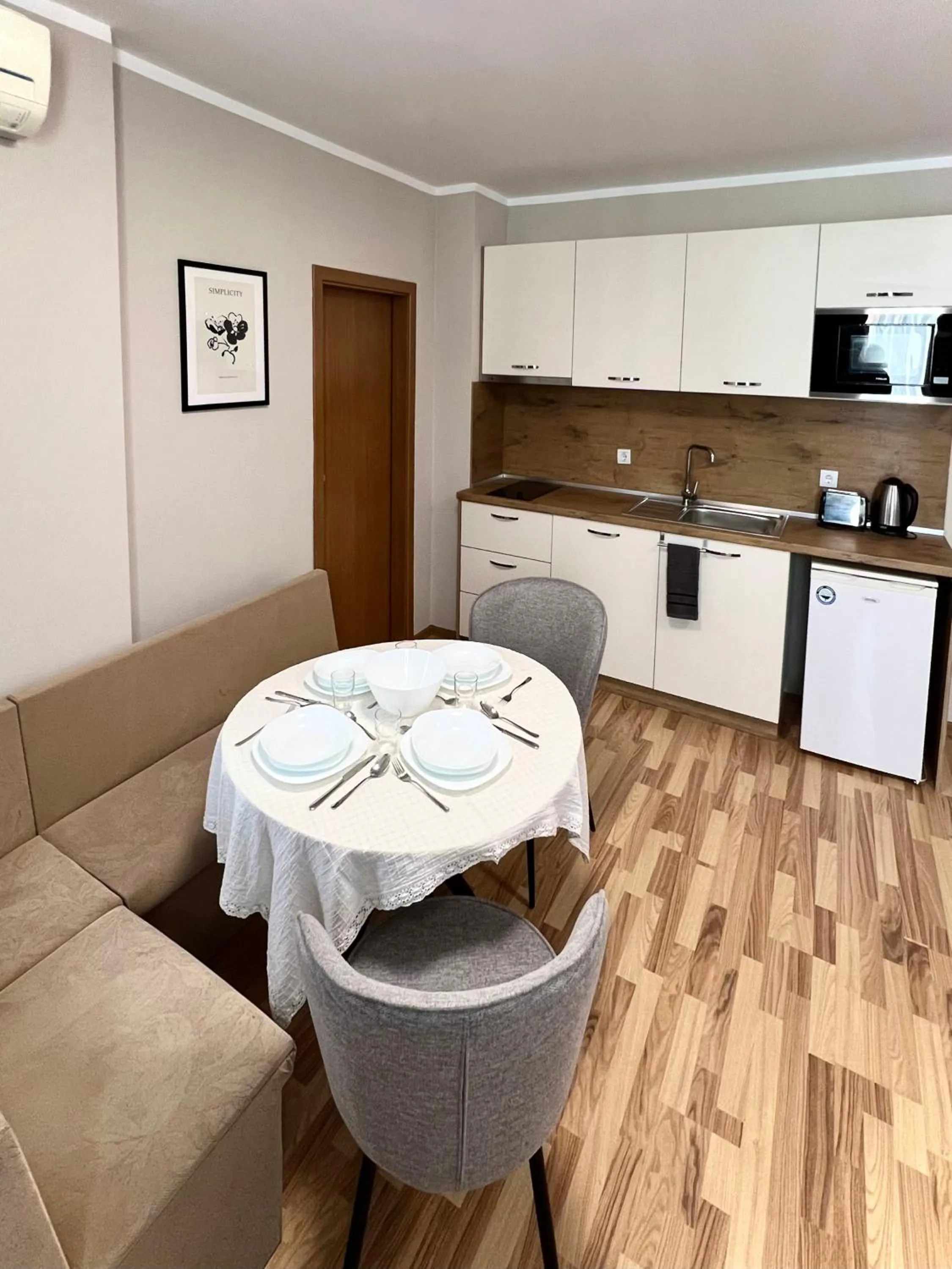 Coffee/tea facilities in Sineva Del Sol Apartments