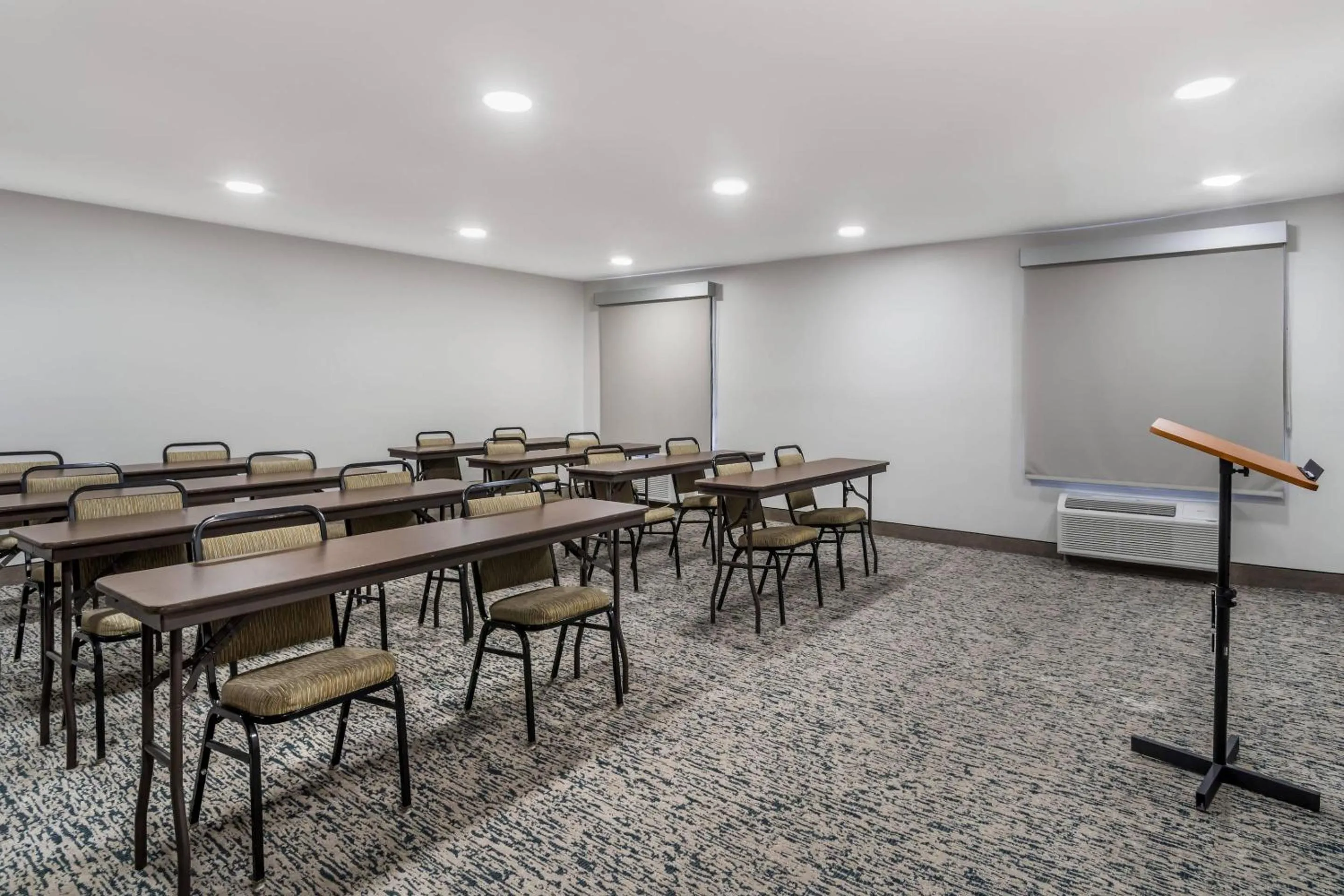 Meeting/conference room in Country Inn & Suites by Radisson, Shelby, NC