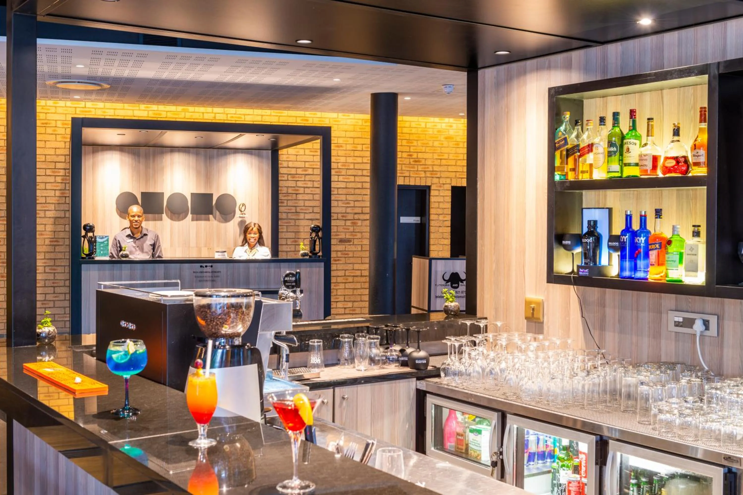 Restaurant/places to eat in ONOMO Hotel Durban