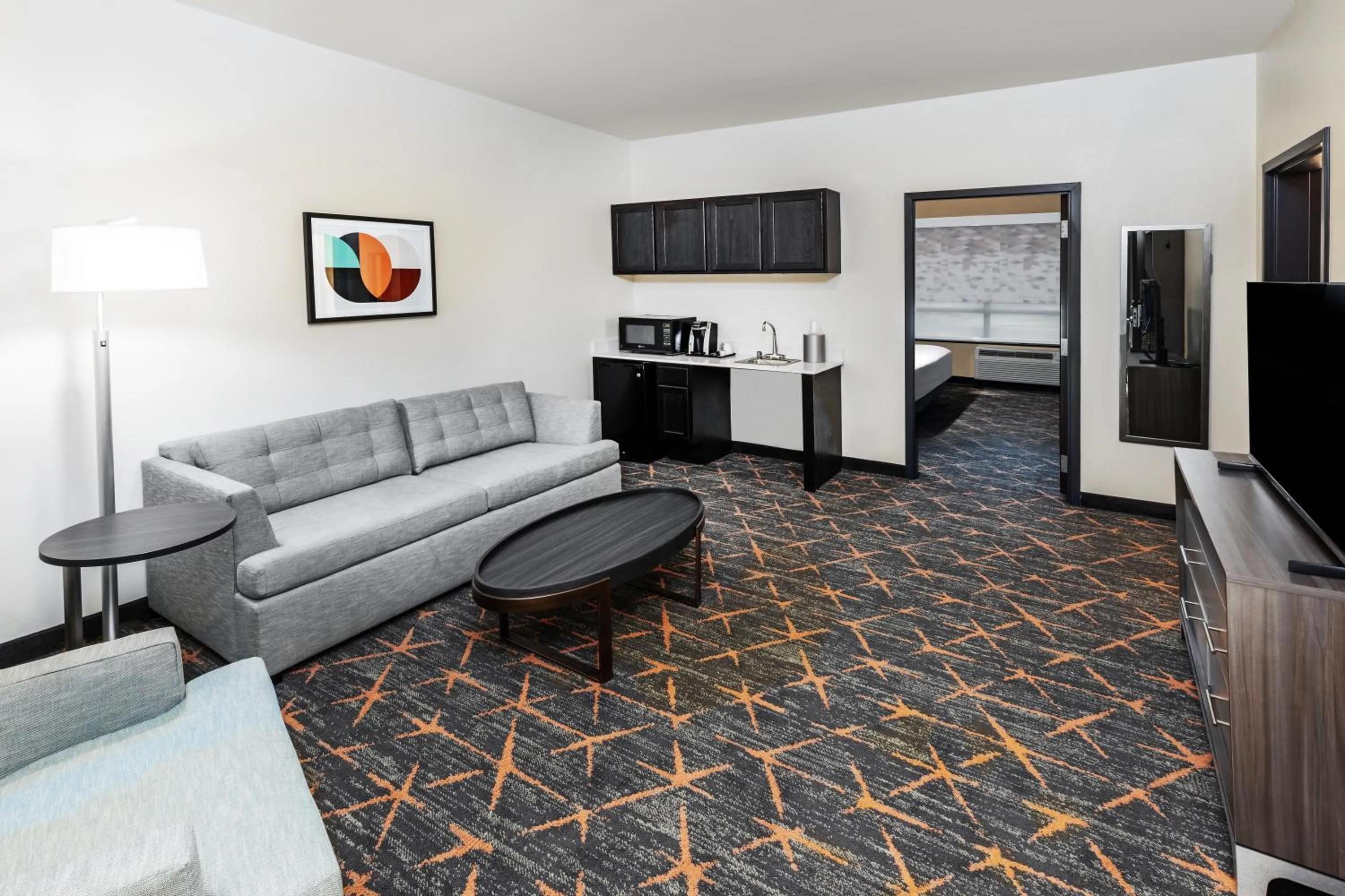 Living room in Holiday Inn & Suites Stillwater-University West by IHG