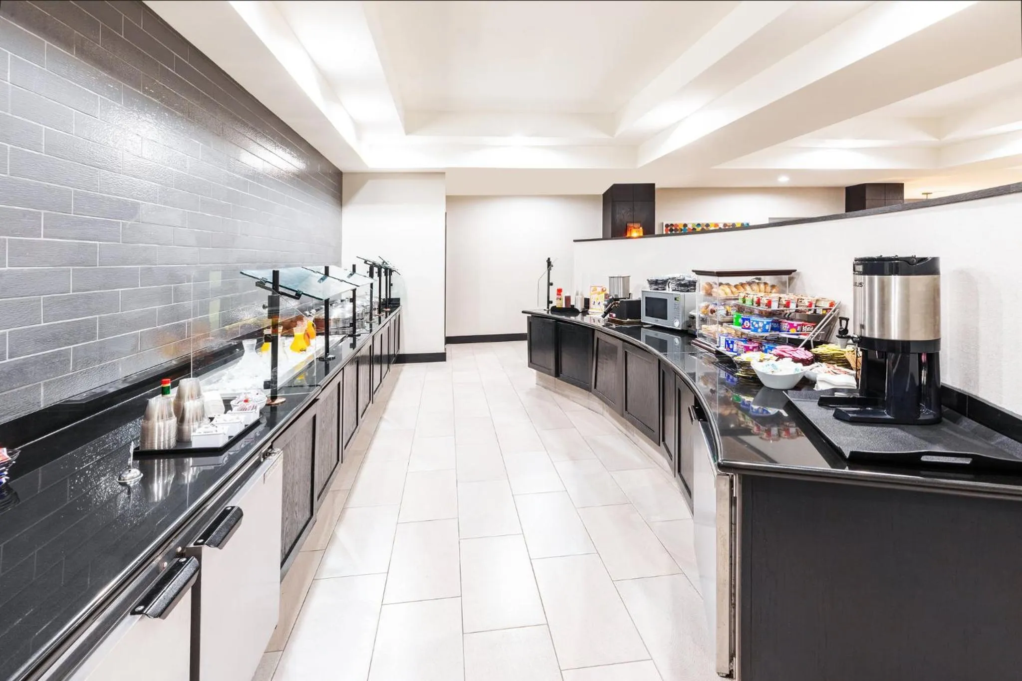 Restaurant/places to eat in Holiday Inn & Suites Stillwater-University West by IHG