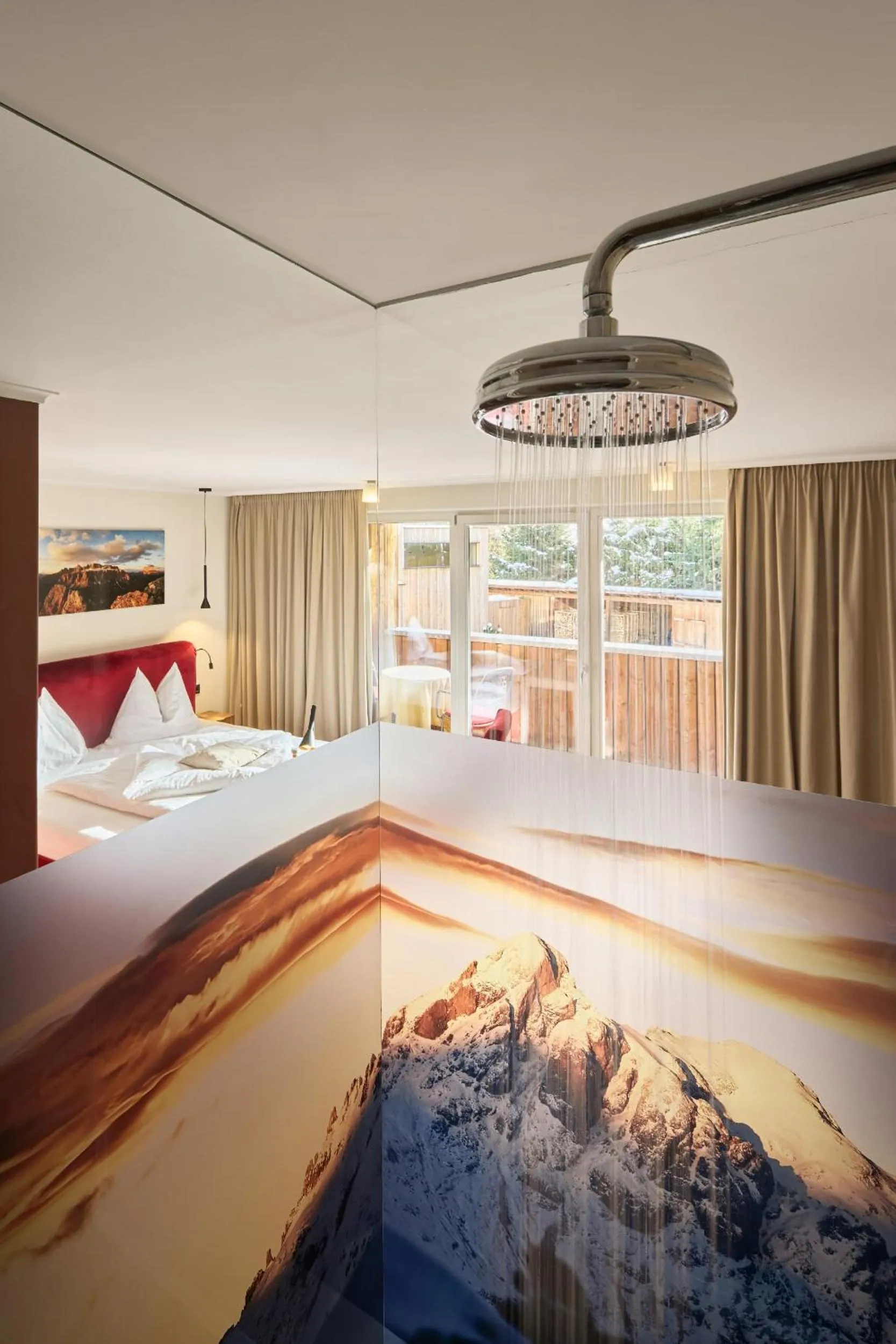 Shower, Bed in Dolomit Boutique Hotel