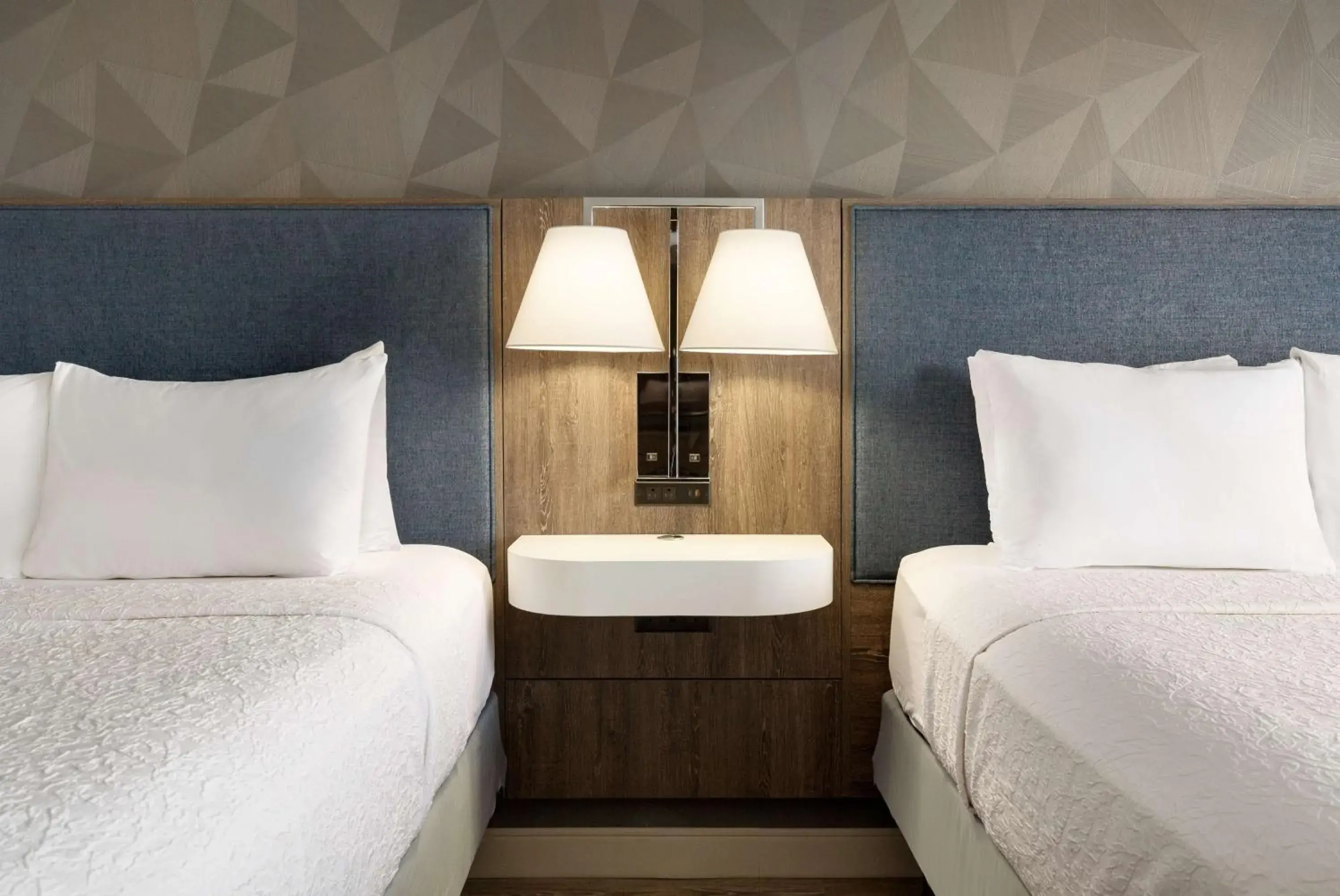 Bed in Hampton Inn by Hilton Napanee Bed in Hampton Inn by Hilton Napanee