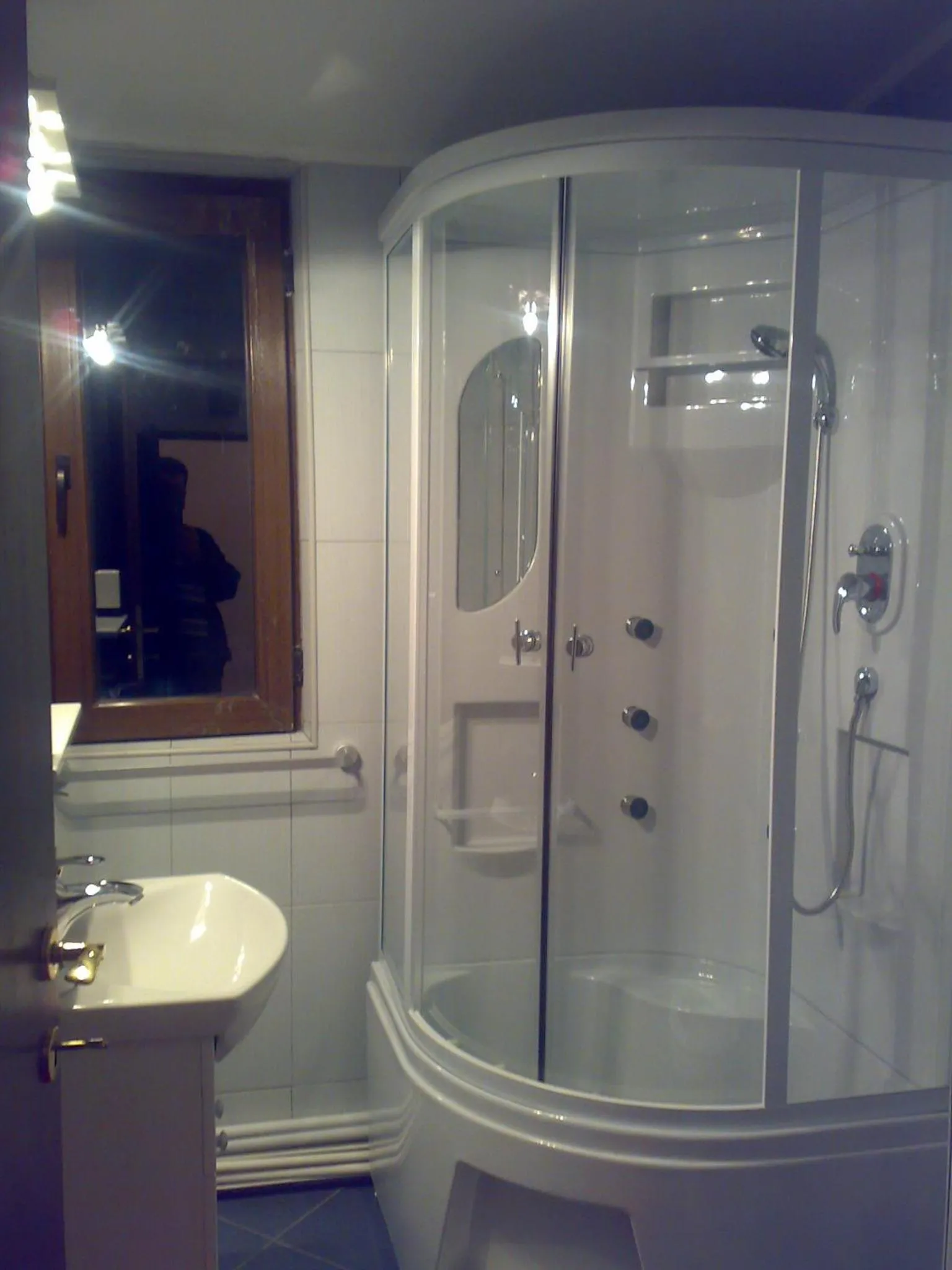 Bathroom in Hotel Corso