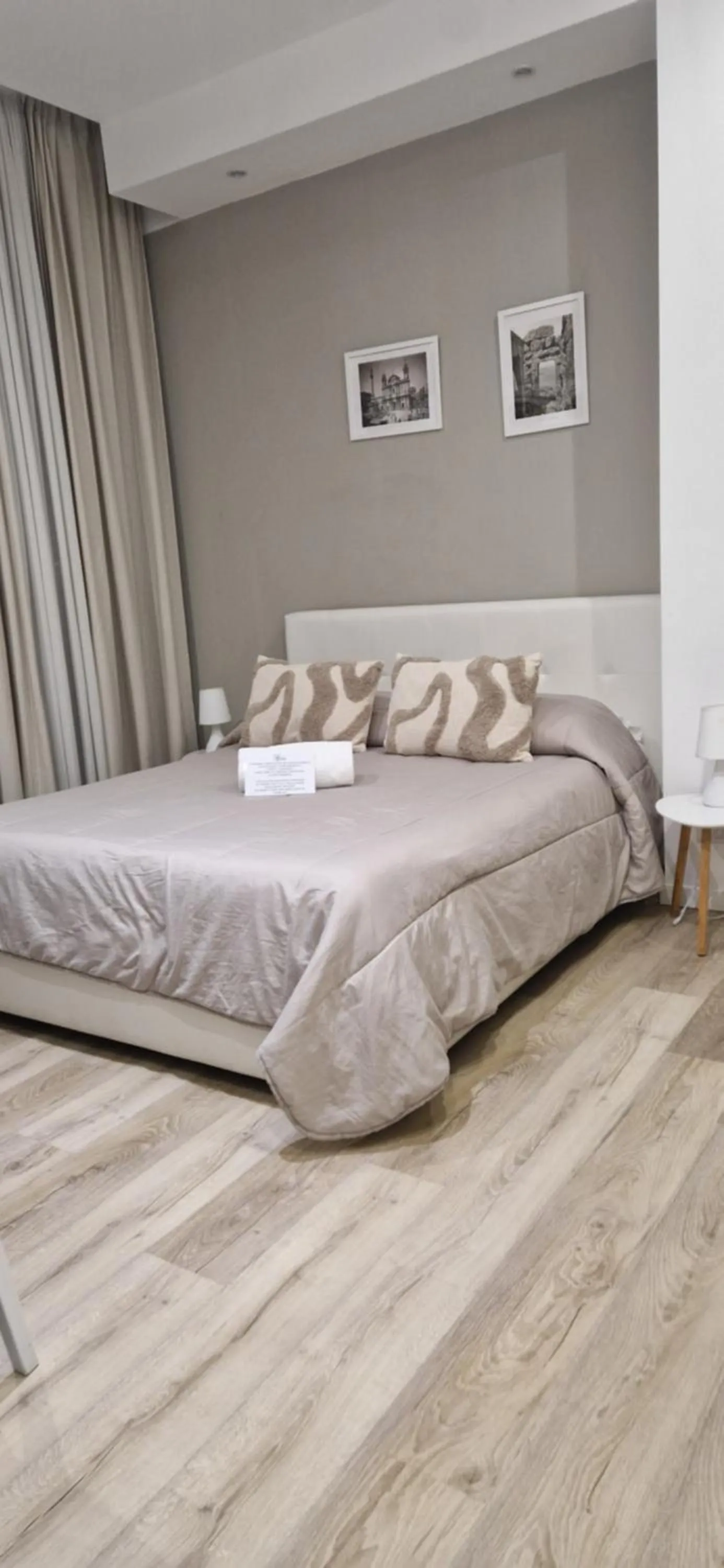 Bed in Due Passi Suite