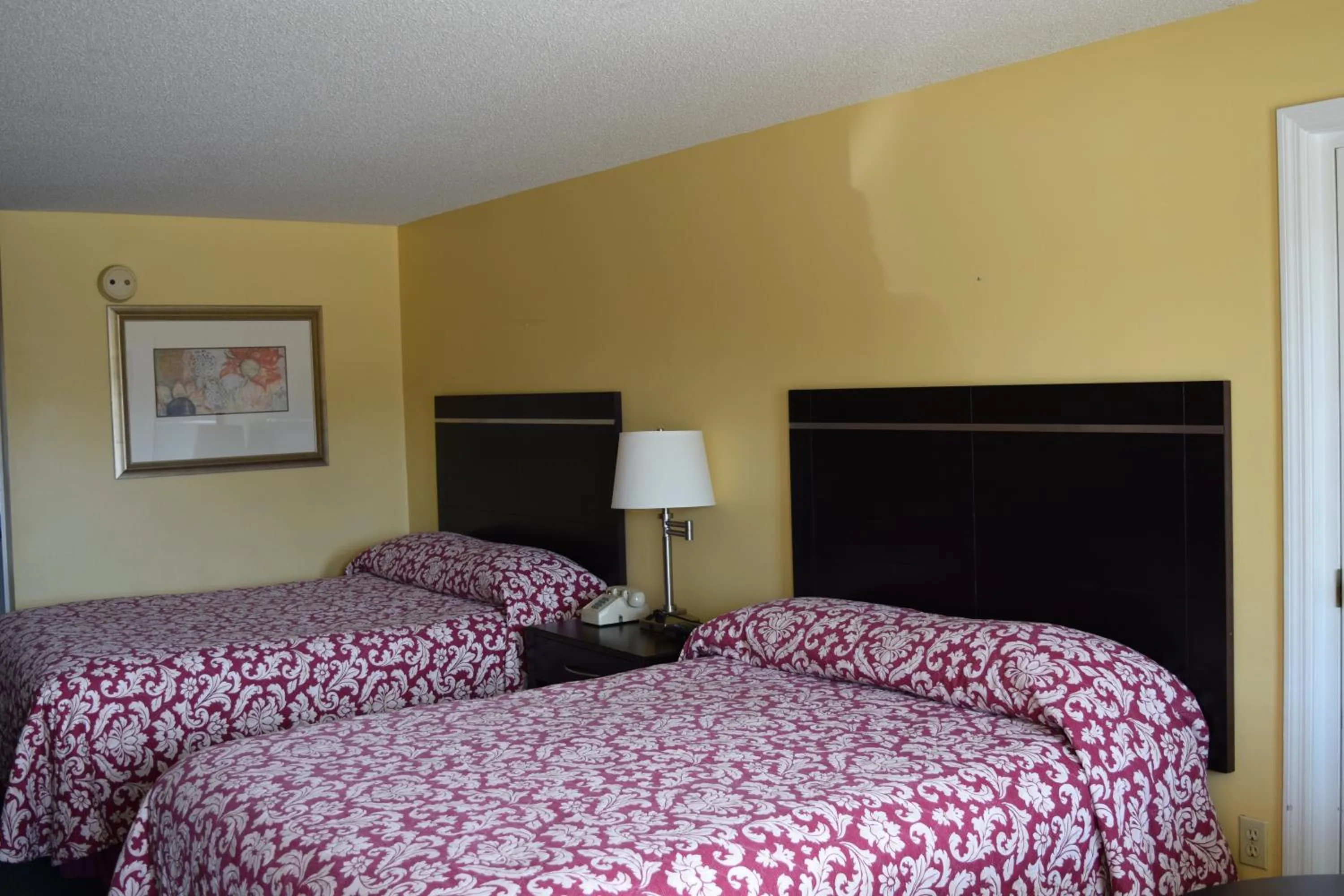 Bed in The Cullars Inn