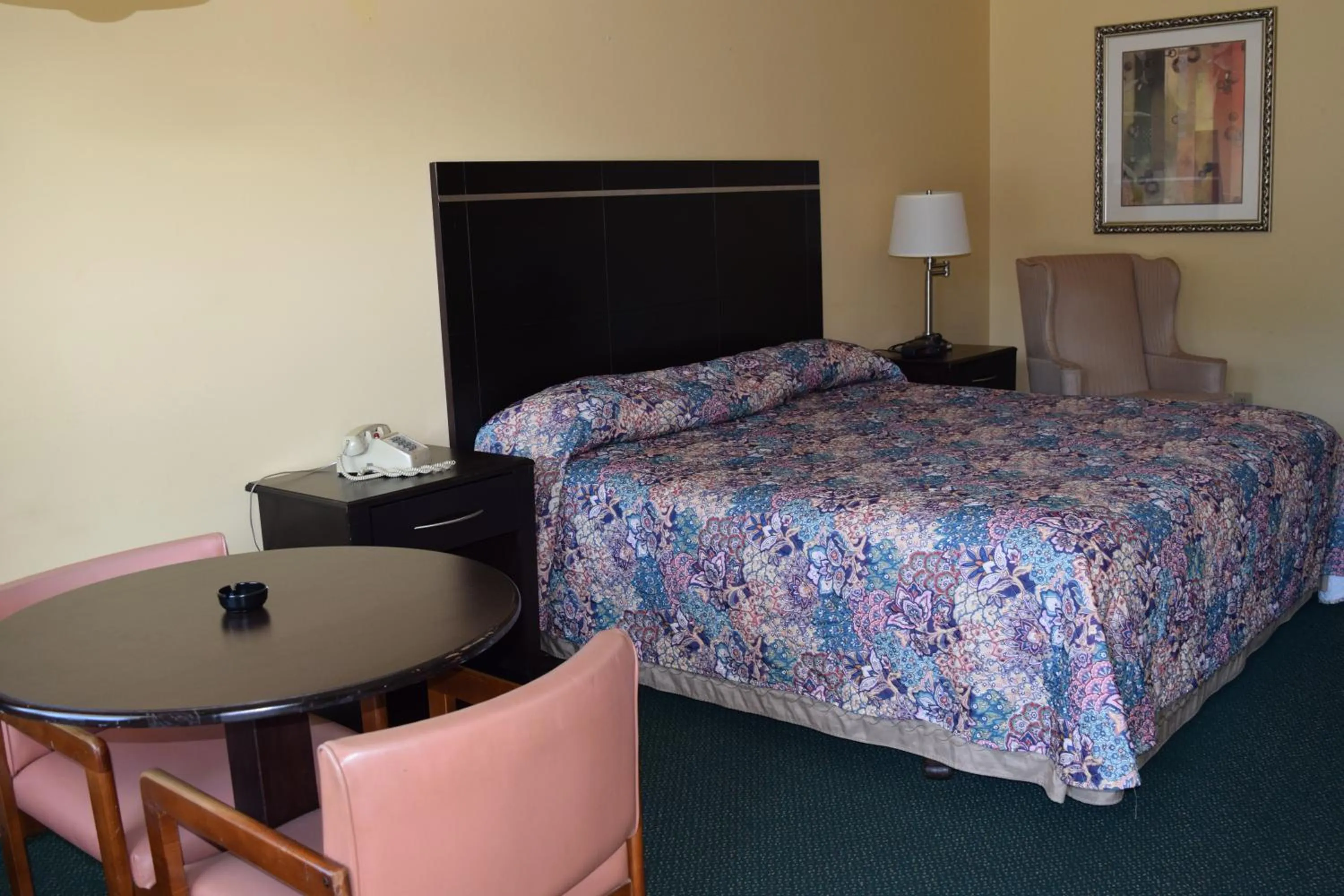 Bed in The Cullars Inn