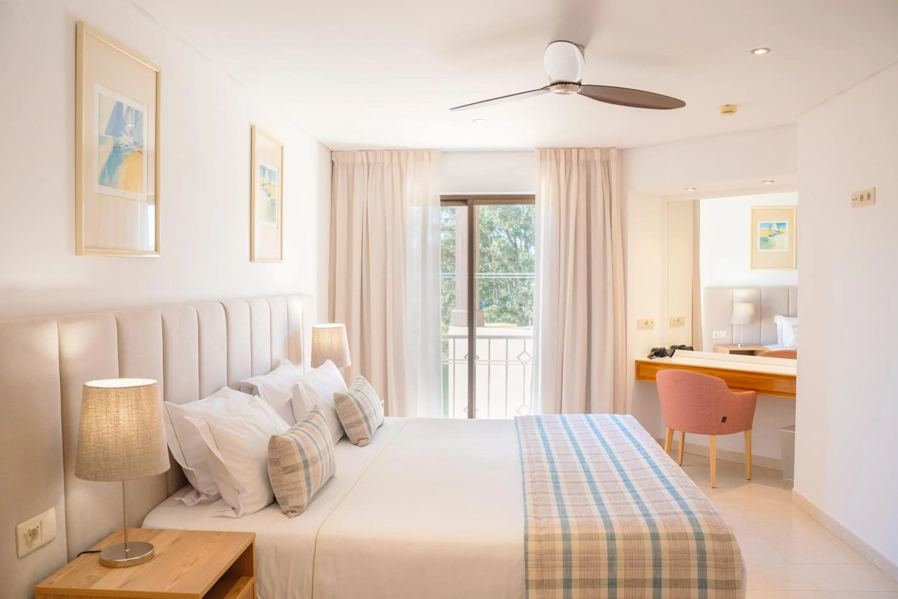 Bedroom, Bed in Four Seasons Vilamoura