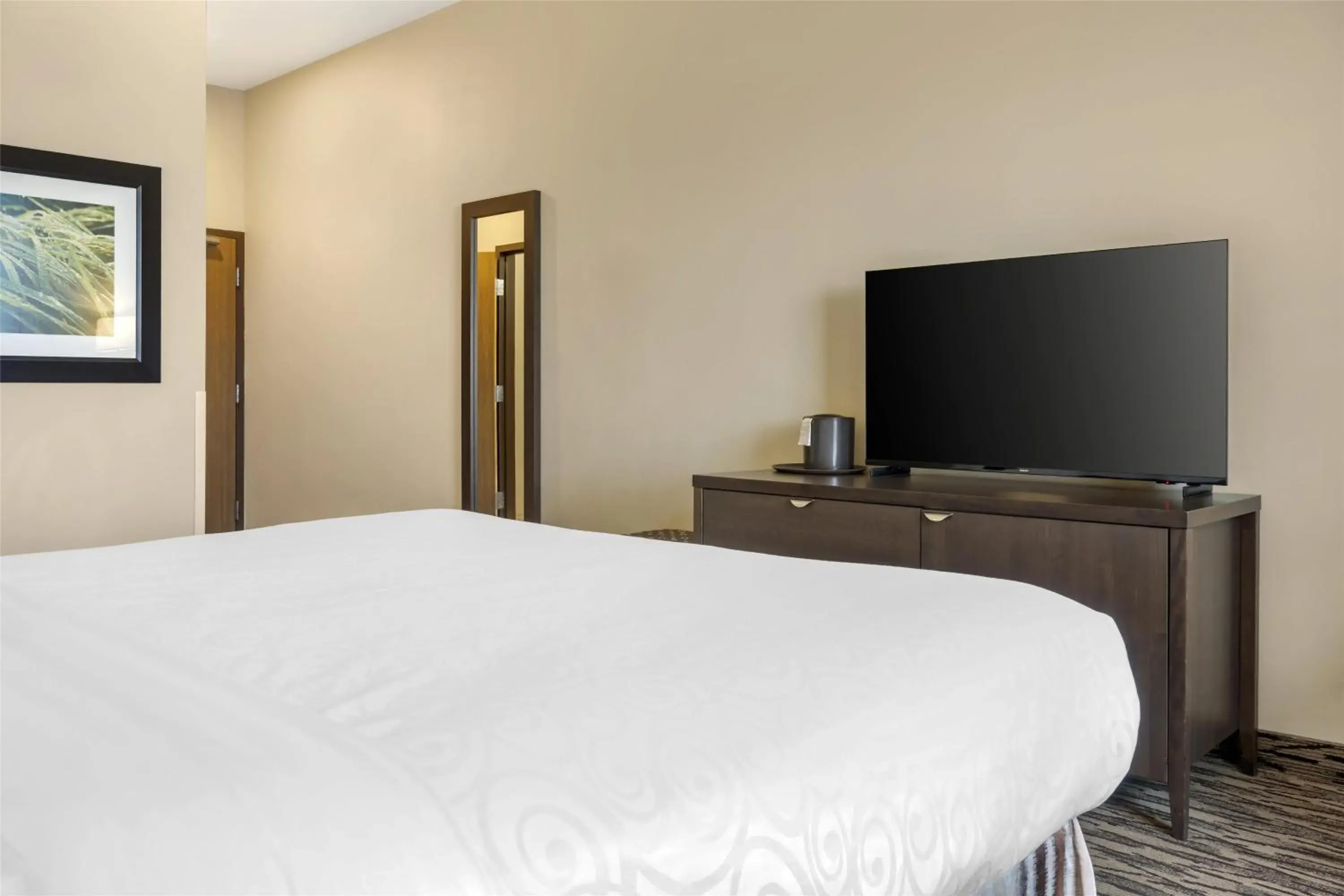 Bedroom, Bed in Best Western Plus Bridgewater Hotel & Convention Centre Bedroom, Bed in Best Western Plus Bridgewater Hotel & Convention Centre