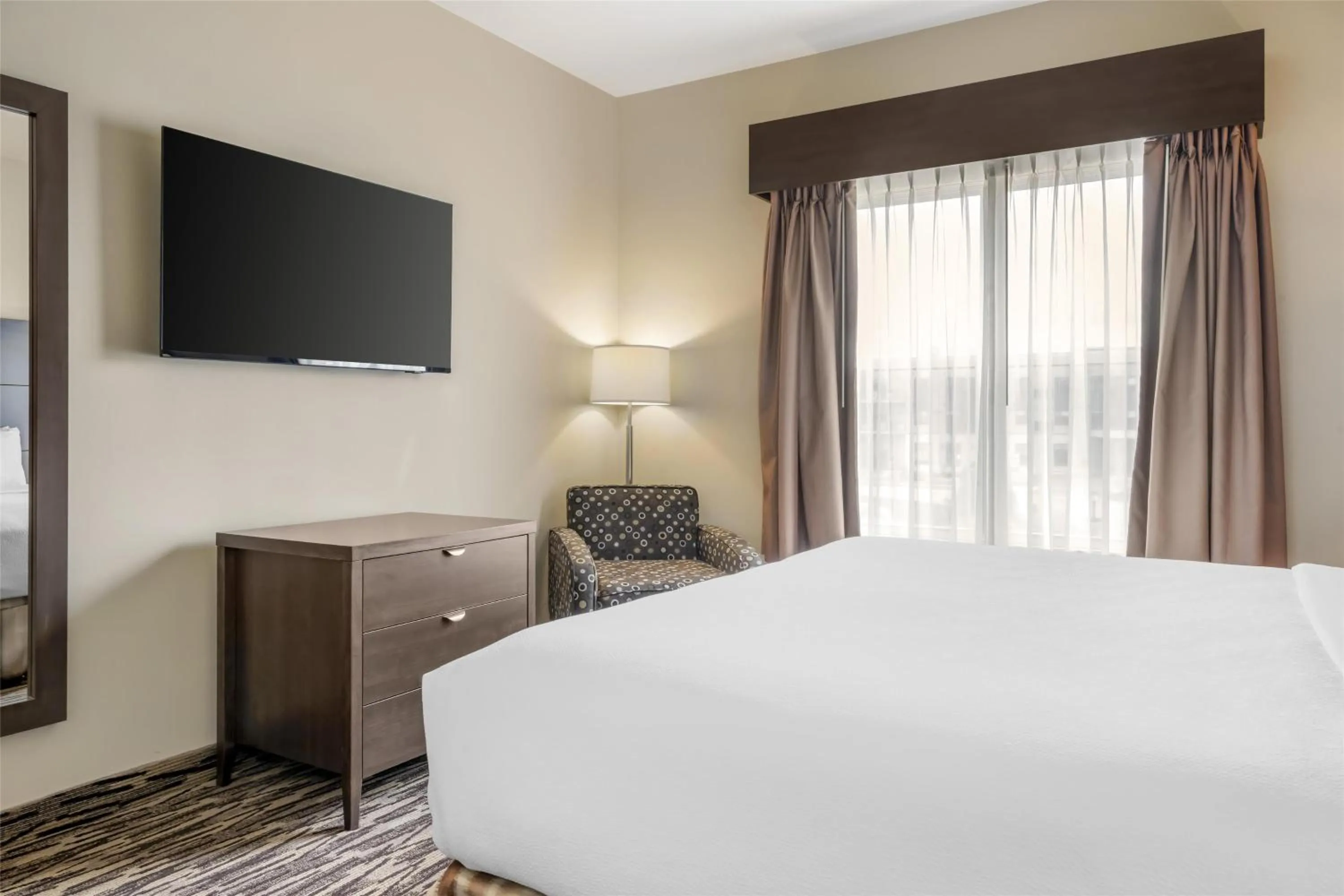 Bedroom, Bed in Best Western Plus Bridgewater Hotel & Convention Centre