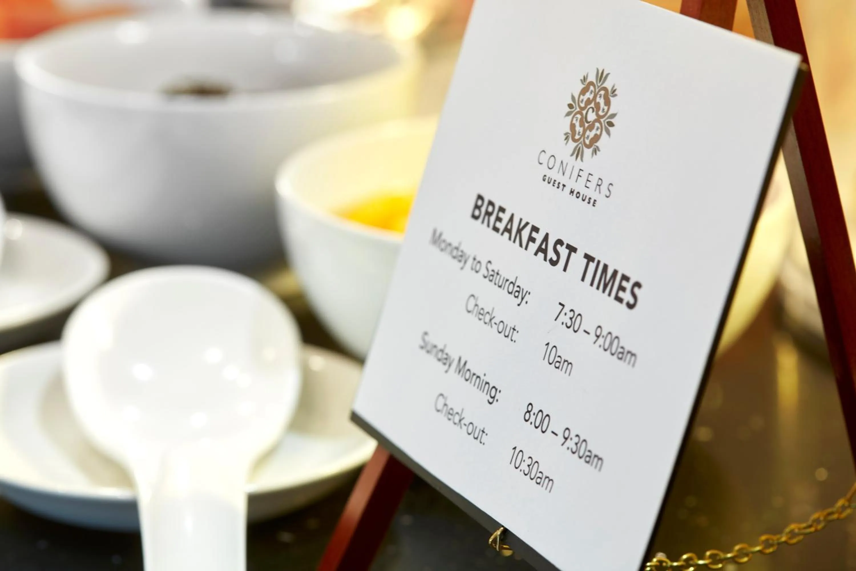 Breakfast in Conifers Guest House