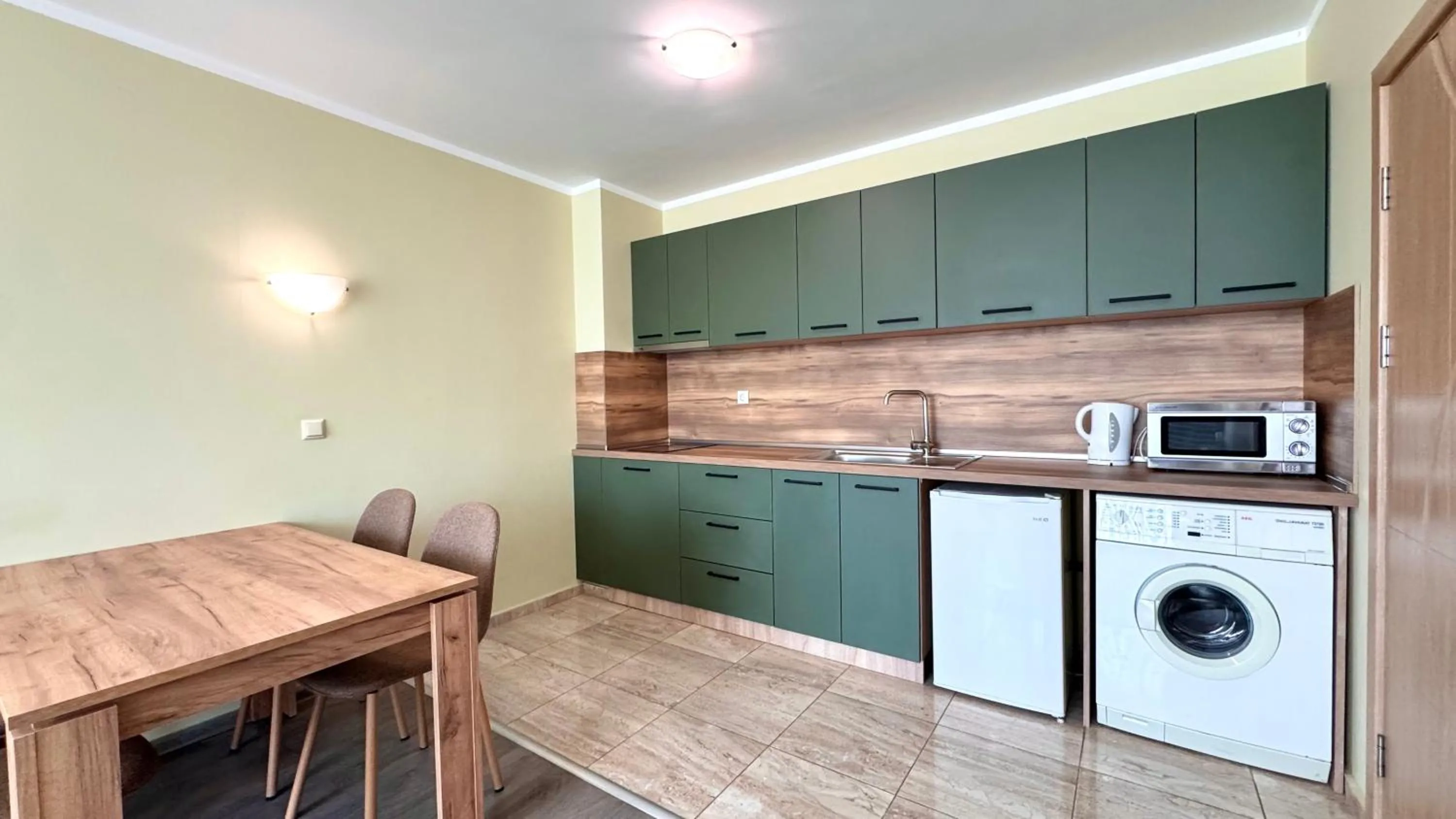 Kitchen or kitchenette in Evi Apartments 2
