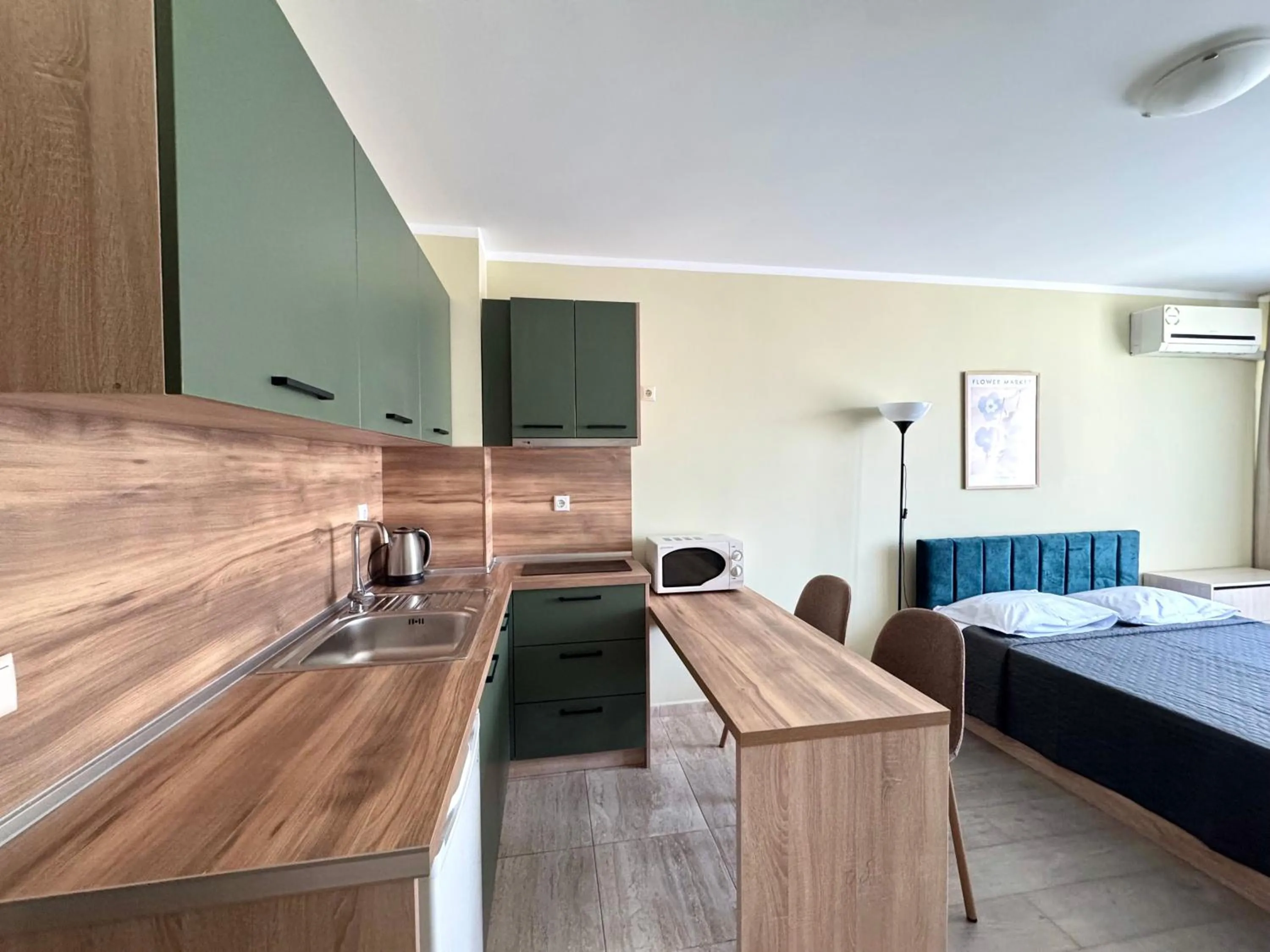 Bed in Evi Apartments 2