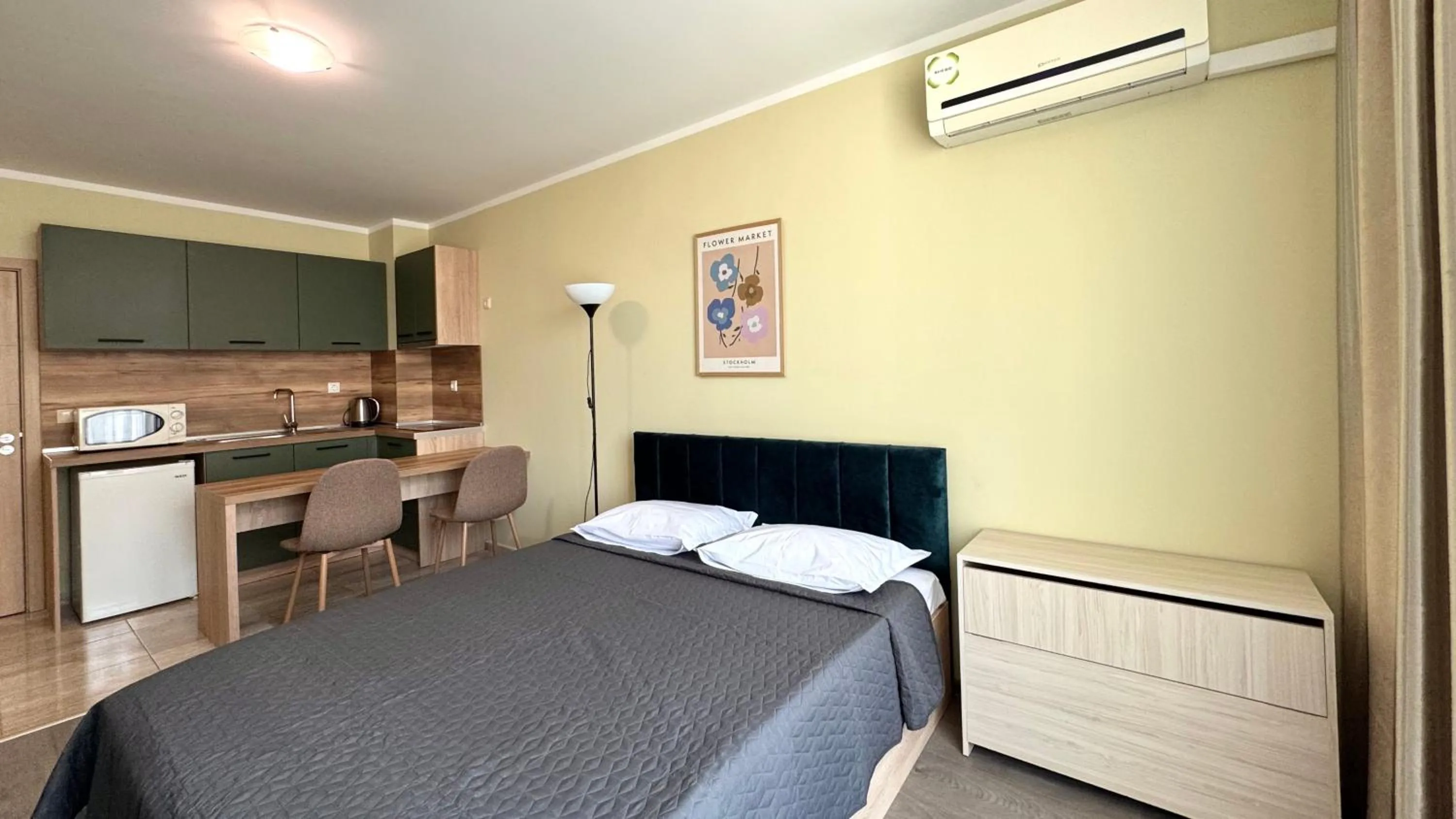 Bed in Evi Apartments 2