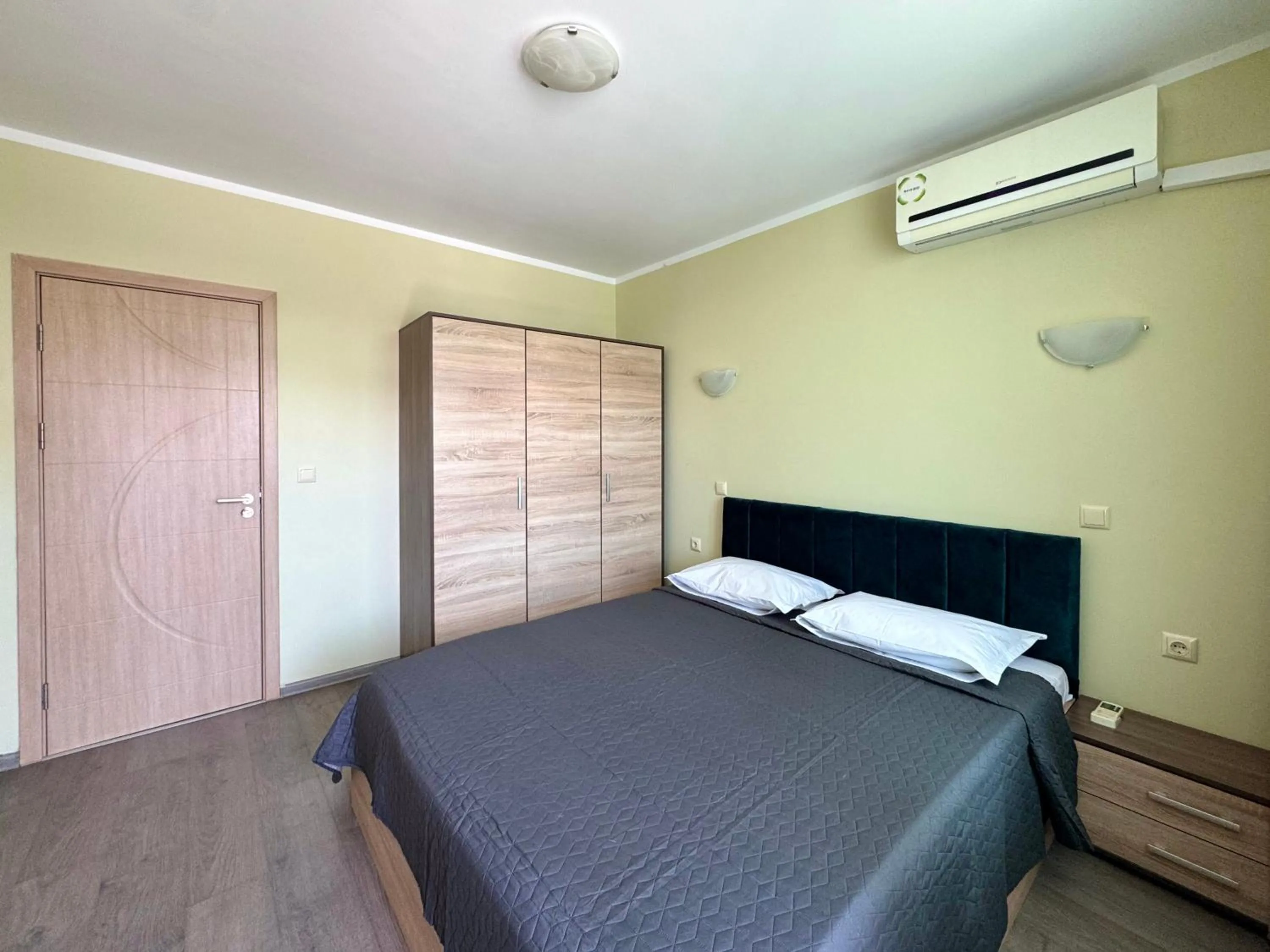 Bed in Evi Apartments 2