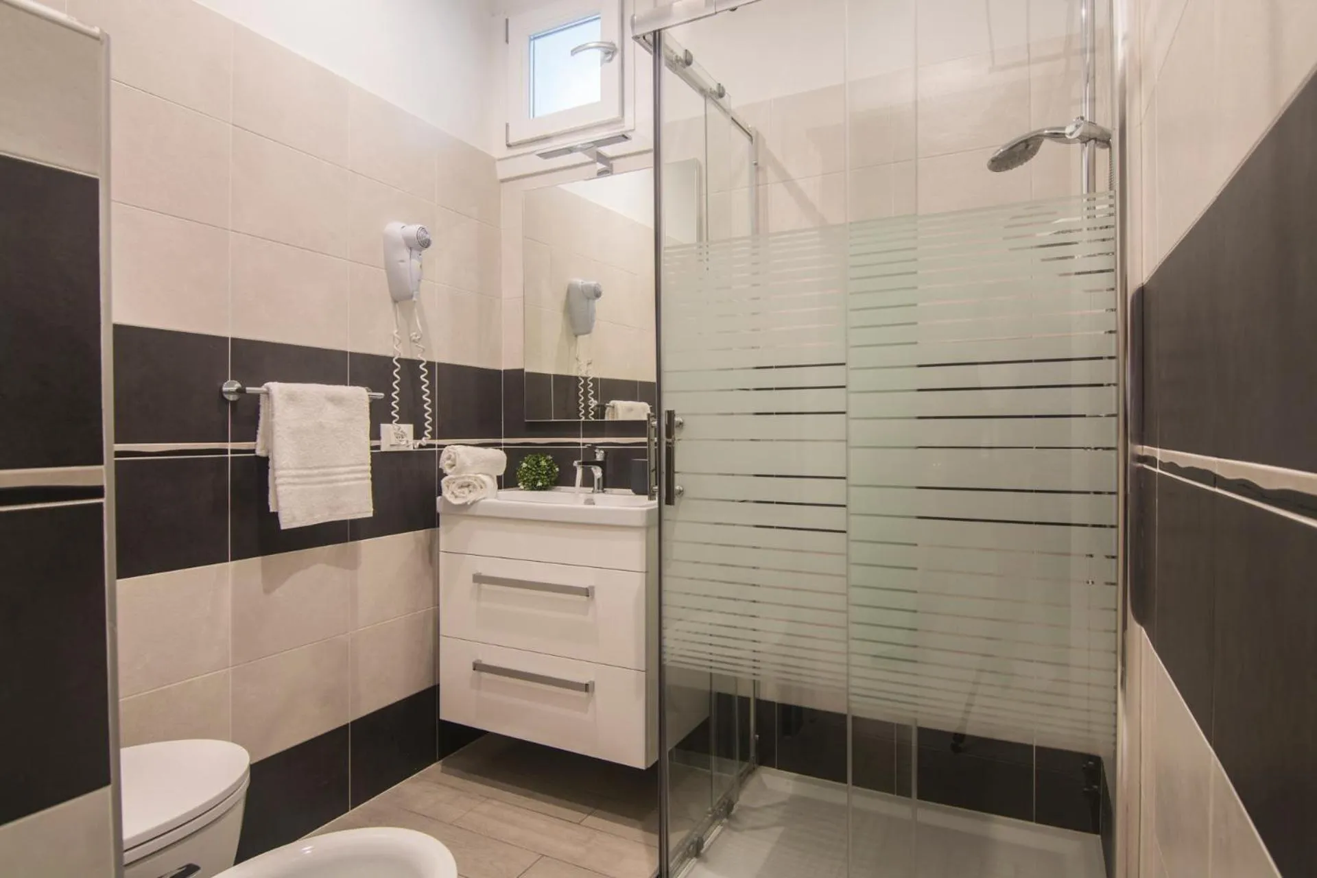 Bathroom in Hotel Solemare - Frontemare - 3 Stelle Superior