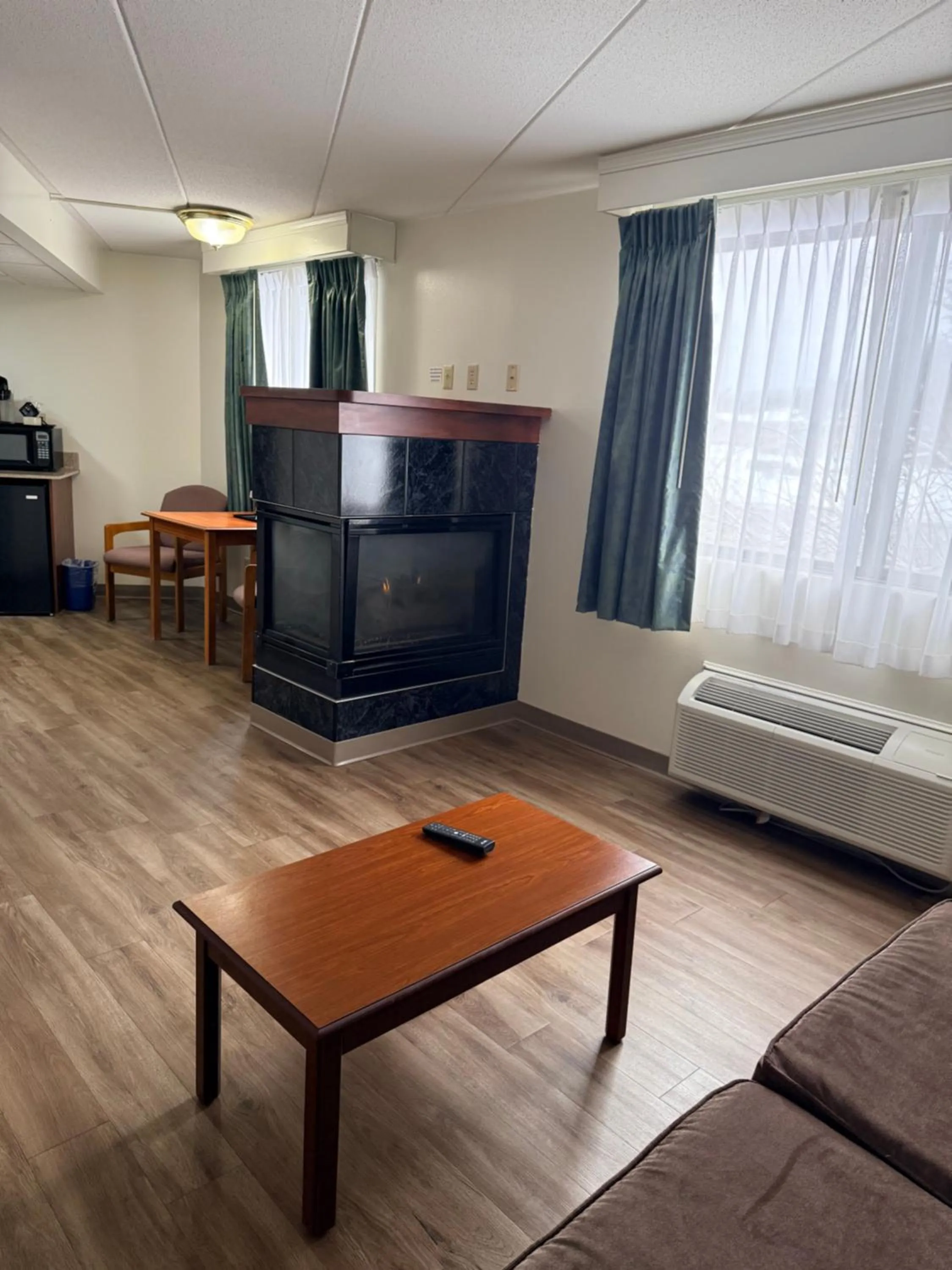 Bed in Quality Inn & Suites Black River Falls I-94