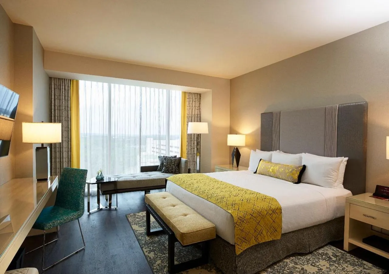 Photo of the whole room, Bed in Live! Casino & Hotel - Baltimore Washington Airport – BWI