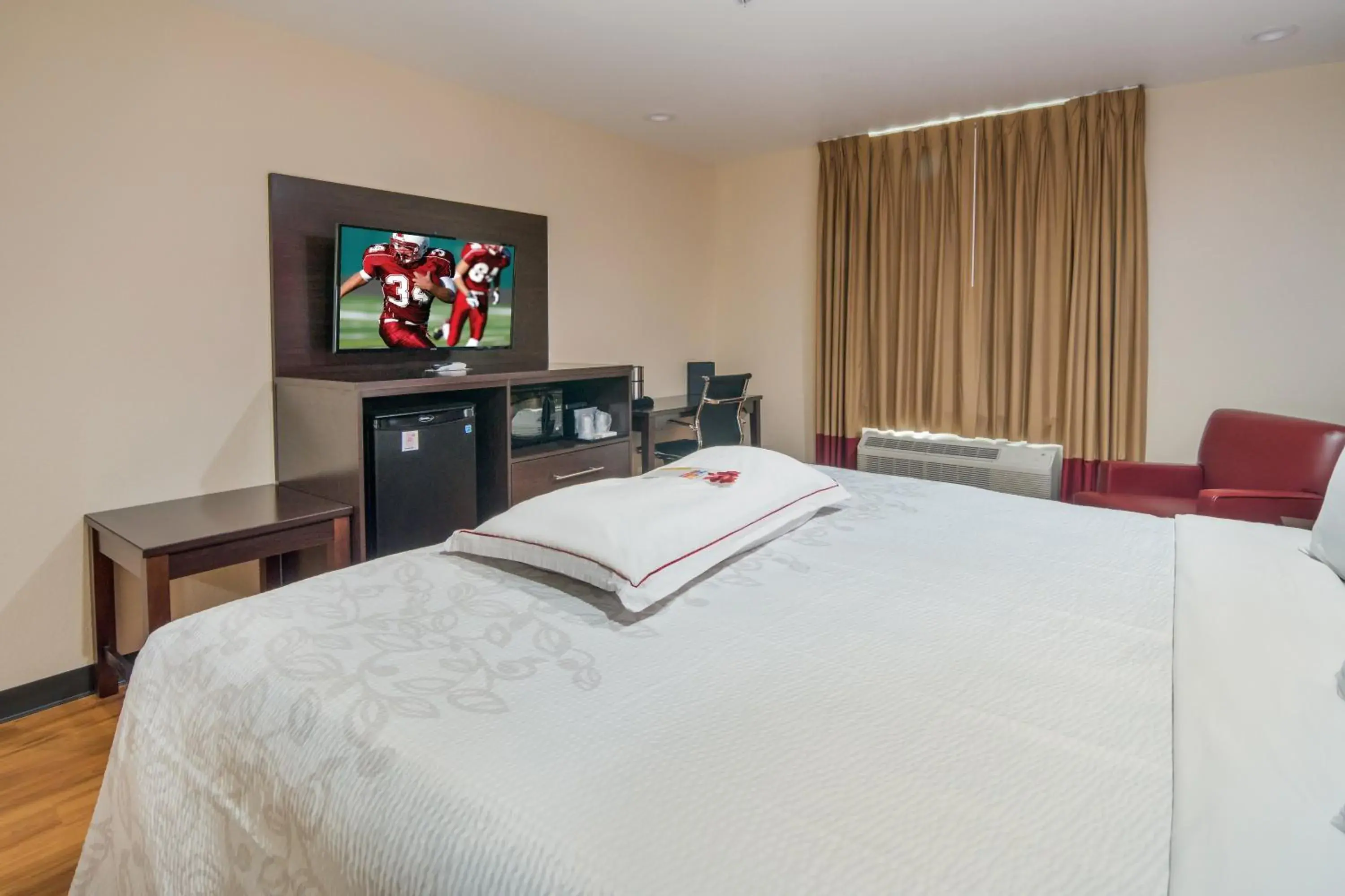 Photo of the whole room, Bed in Red Roof Inn PLUS+ Fort Worth - Burleson Photo of the whole room, Bed in Red Roof Inn PLUS+ Fort Worth - Burleson