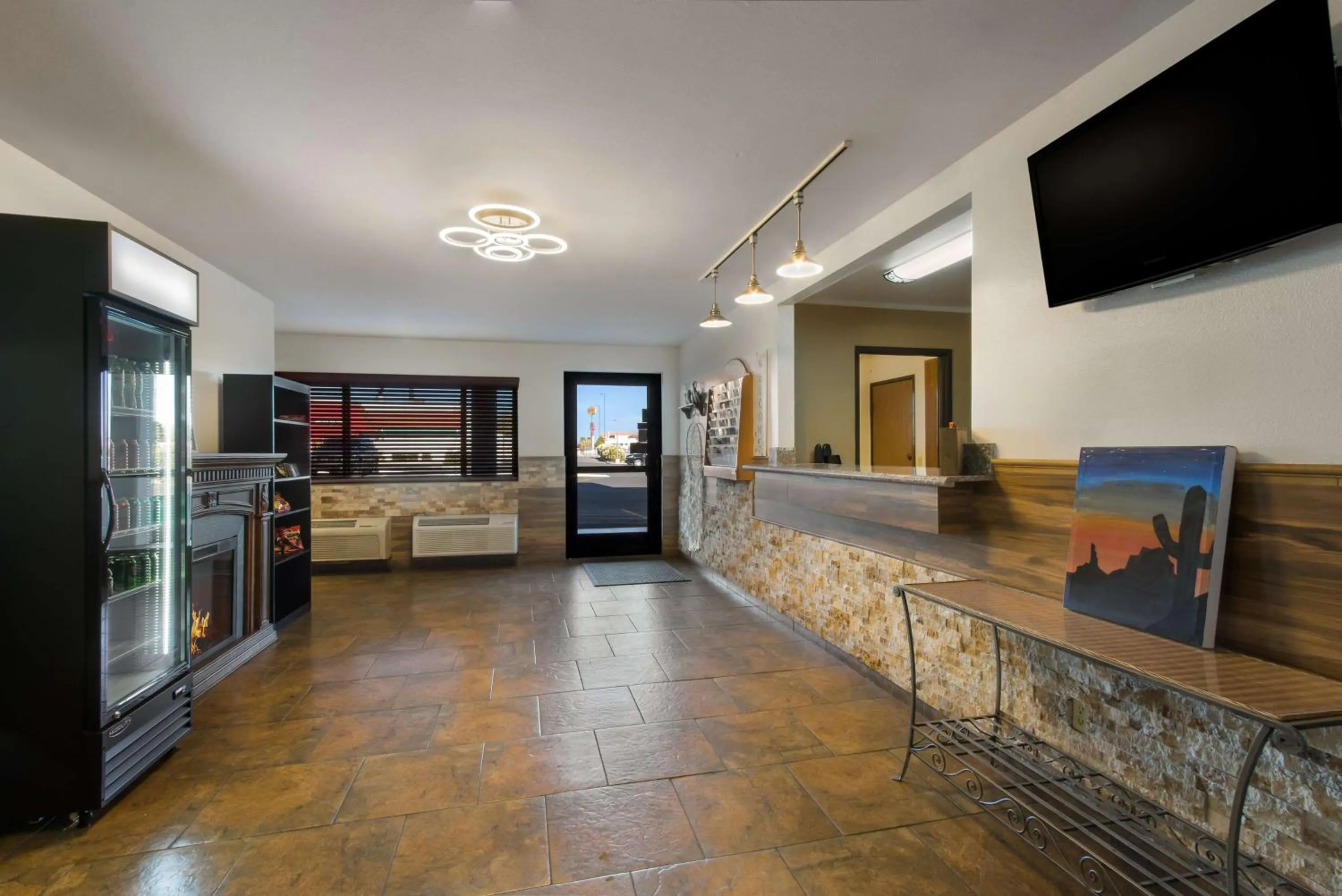 Lobby or reception in SureStay by Best Western Camp Verde
