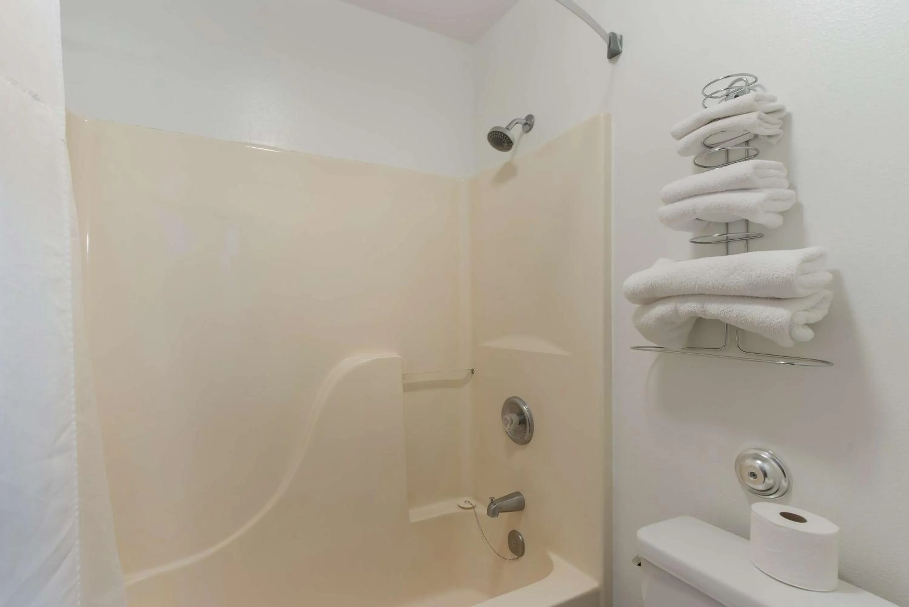 Bathroom in SureStay by Best Western Camp Verde