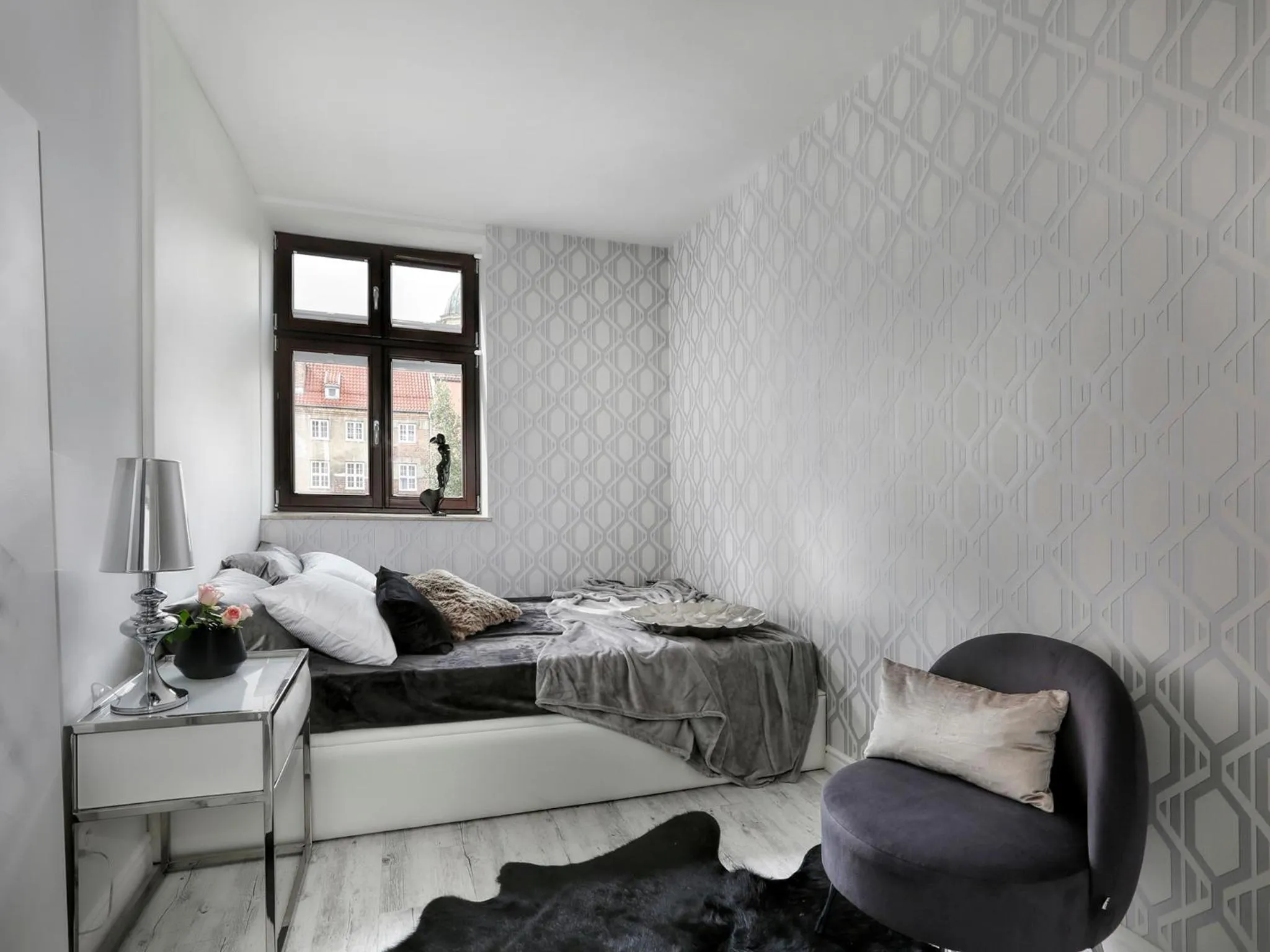 Bedroom, Bed in Sweet Suite