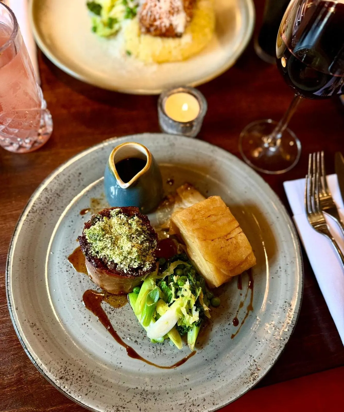 Food and drinks in The Winning Post