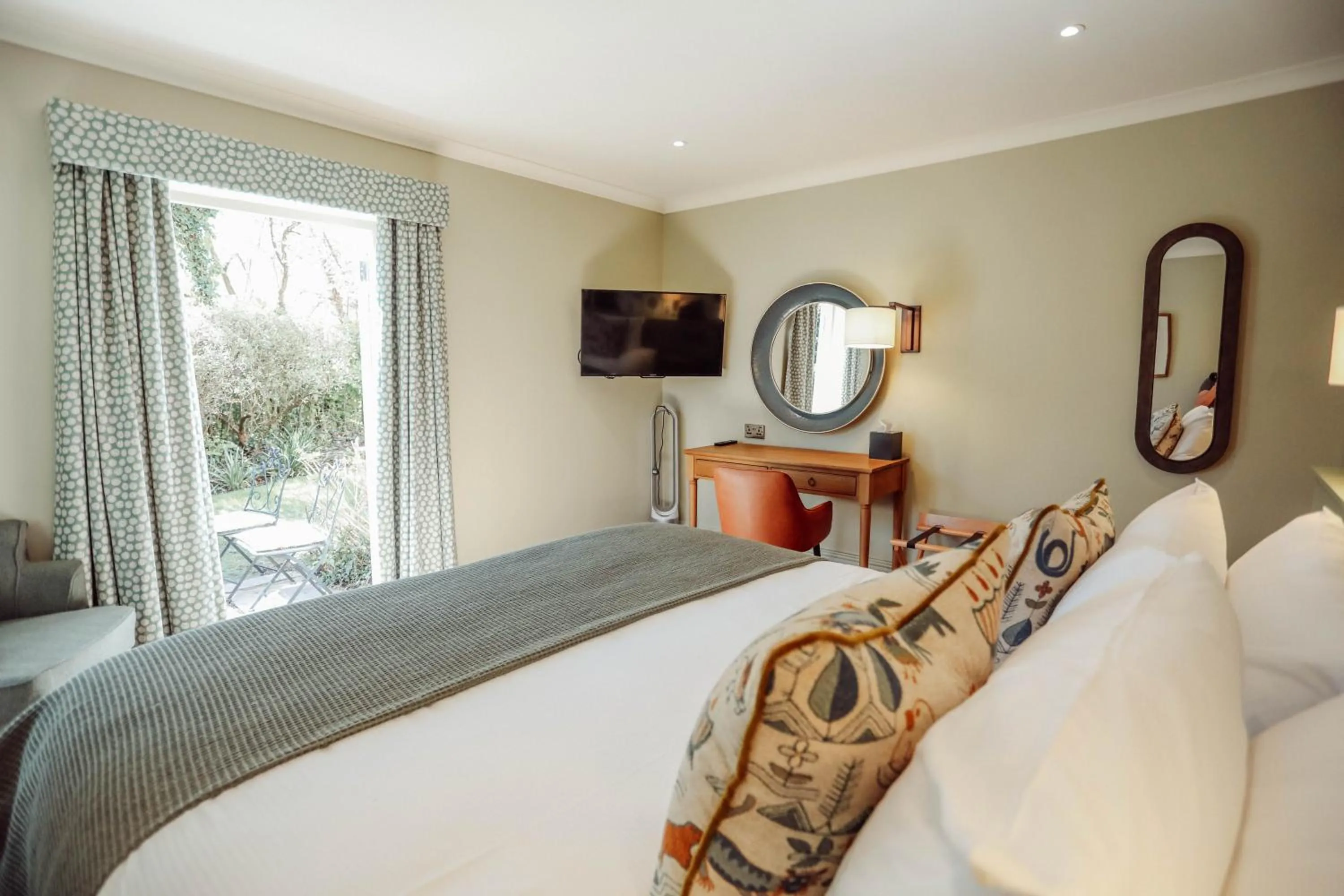 Bedroom, Bed in The Winning Post