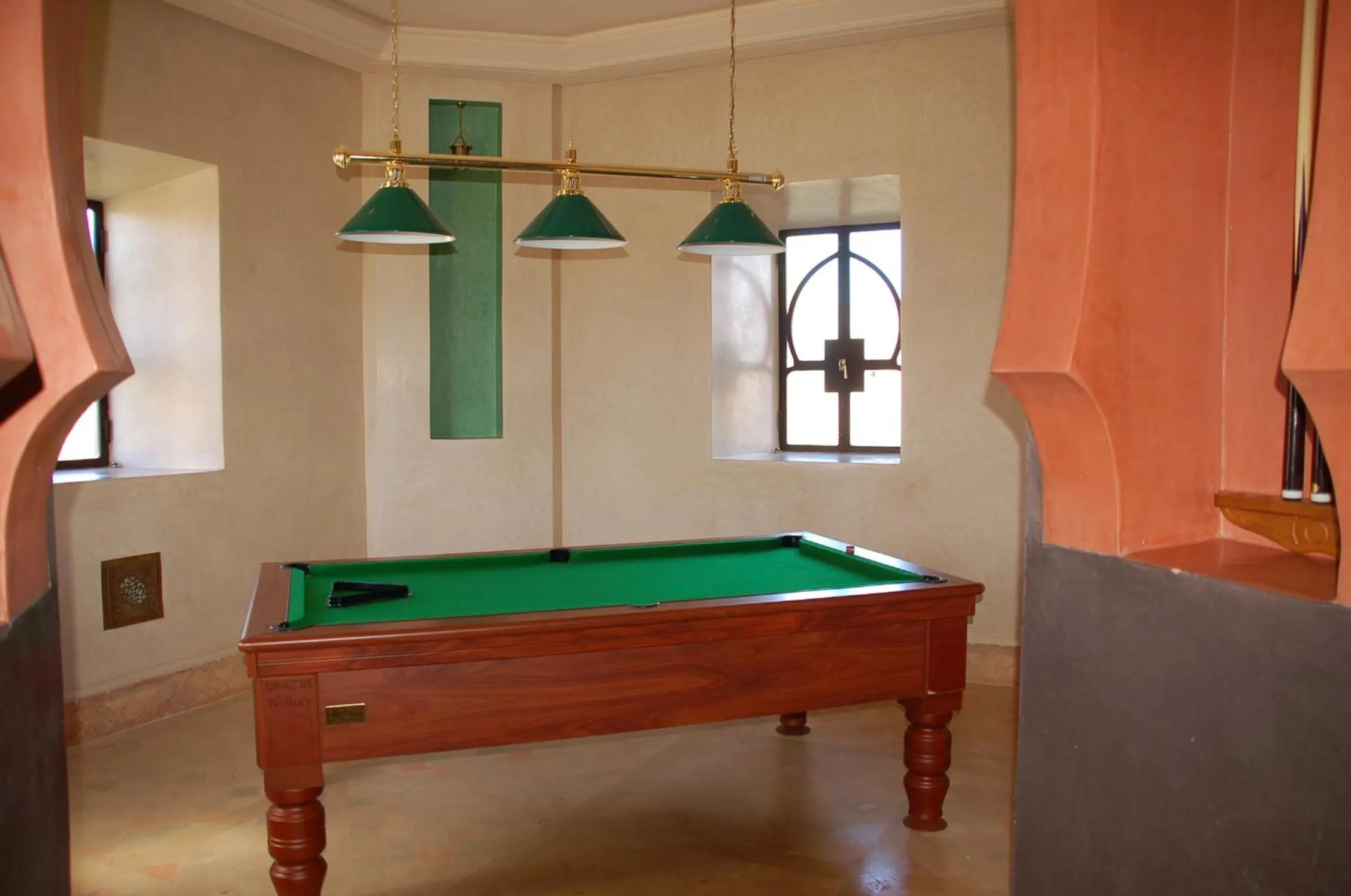 Billiard in O'Atlas