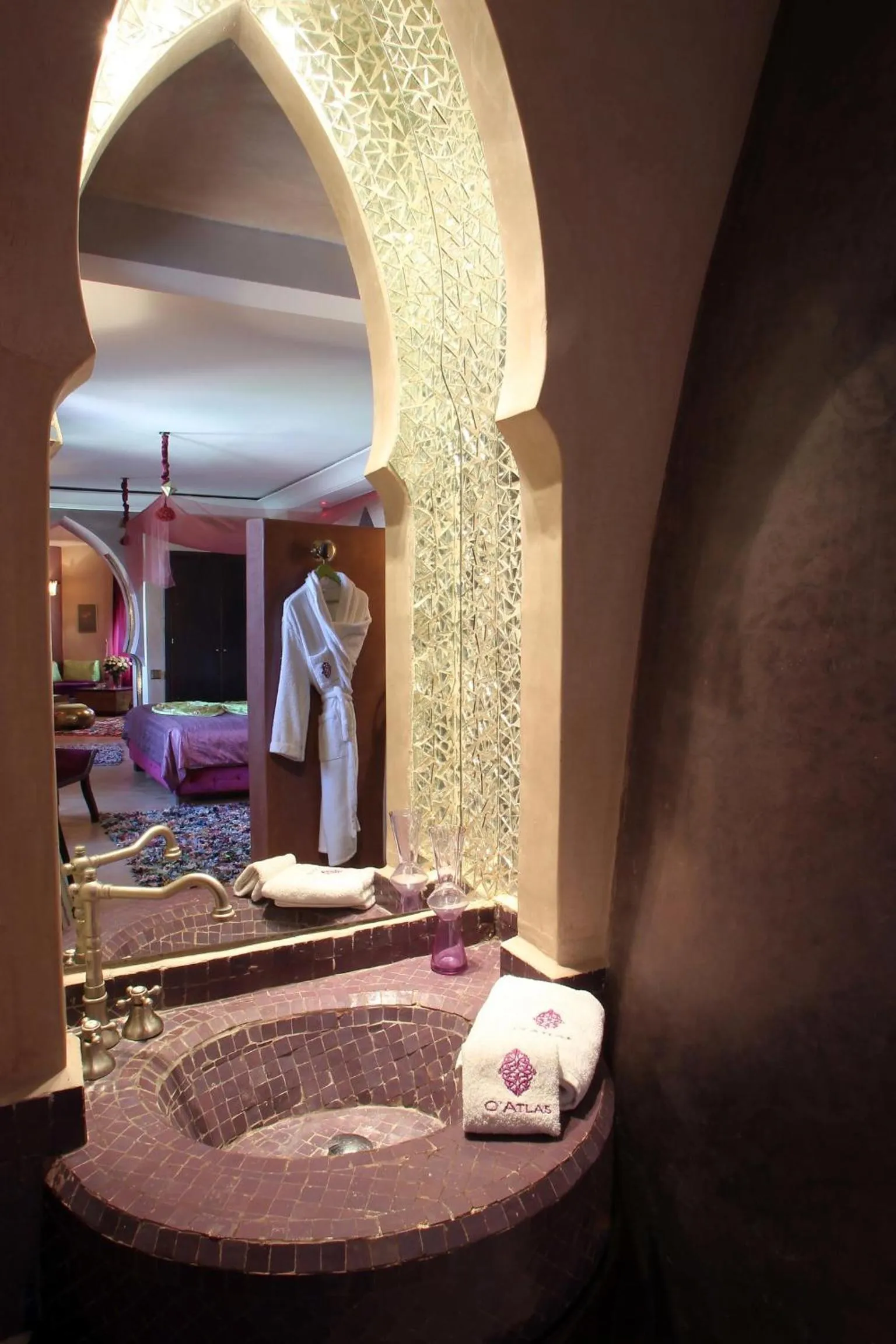 Bathroom, Bed in O'Atlas