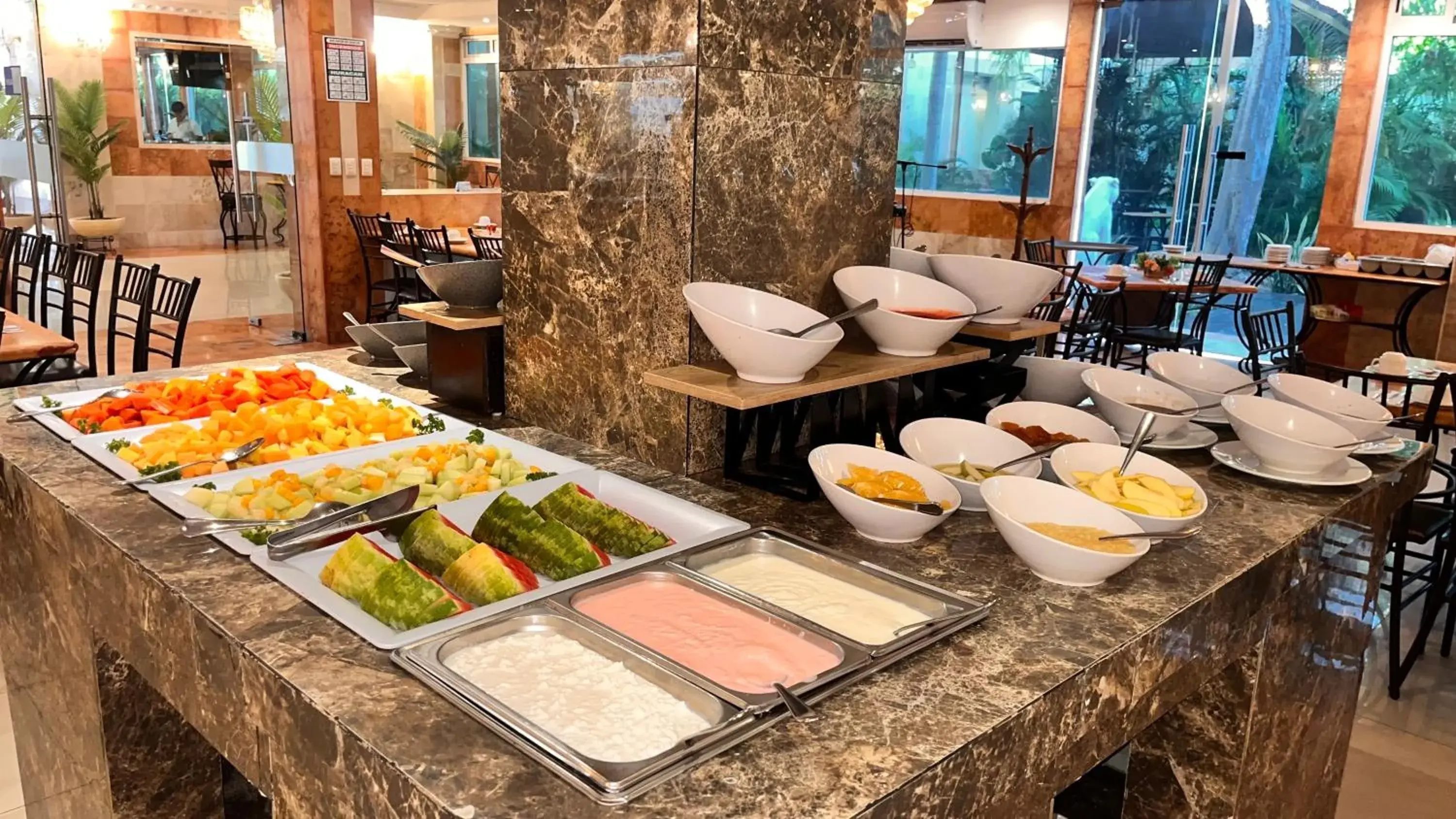 Restaurant/places to eat in Hotel Palacio Maya Restaurant/places to eat in Hotel Palacio Maya