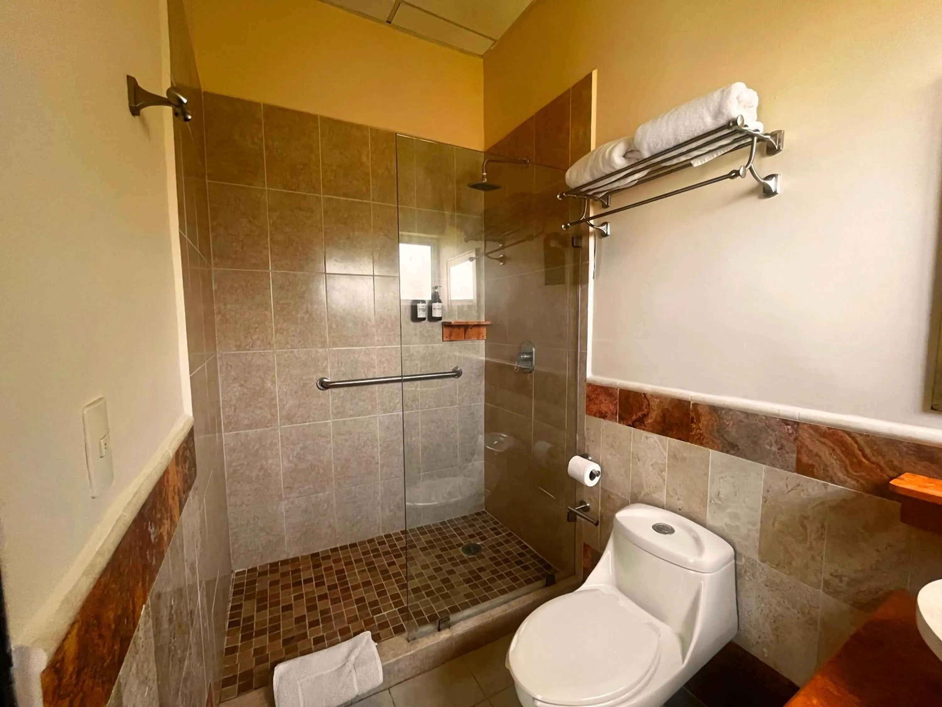 Bathroom in Hotel Palacio Maya