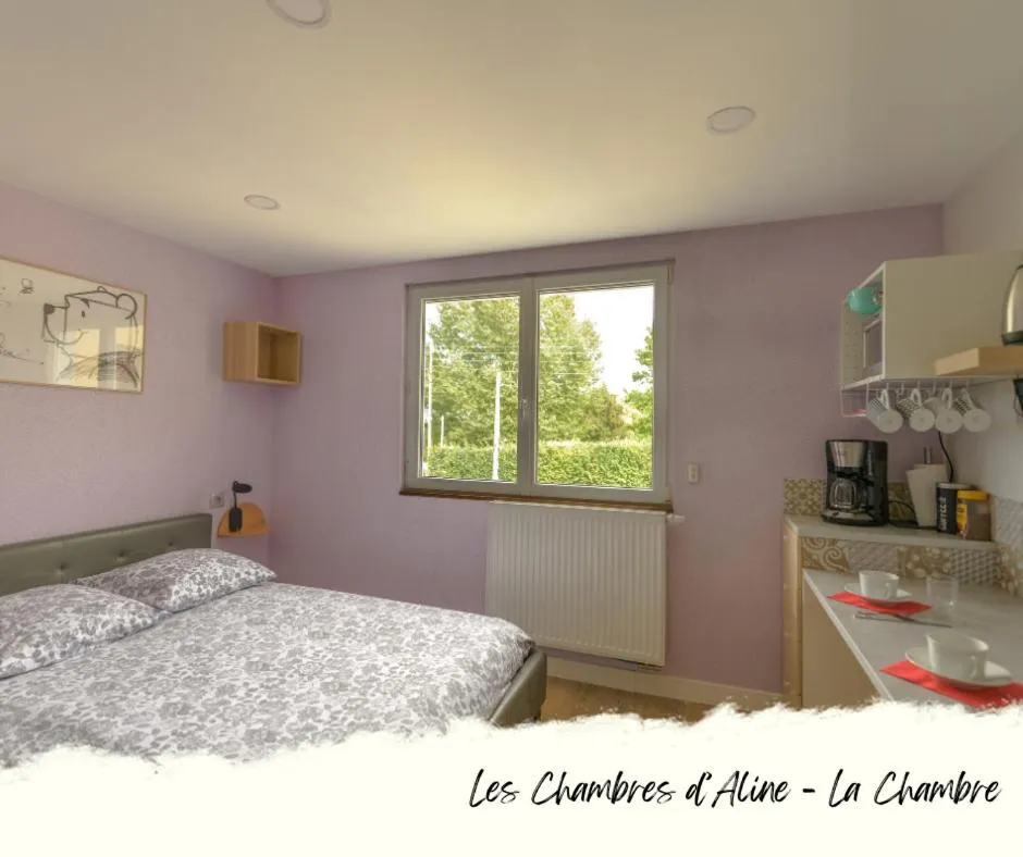 Bedroom, Bed in Les Chambres D'Aline