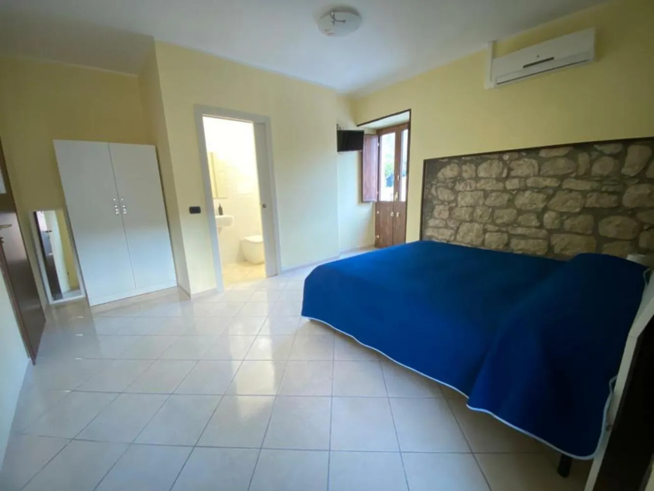 Bed in La Fontanella b&b