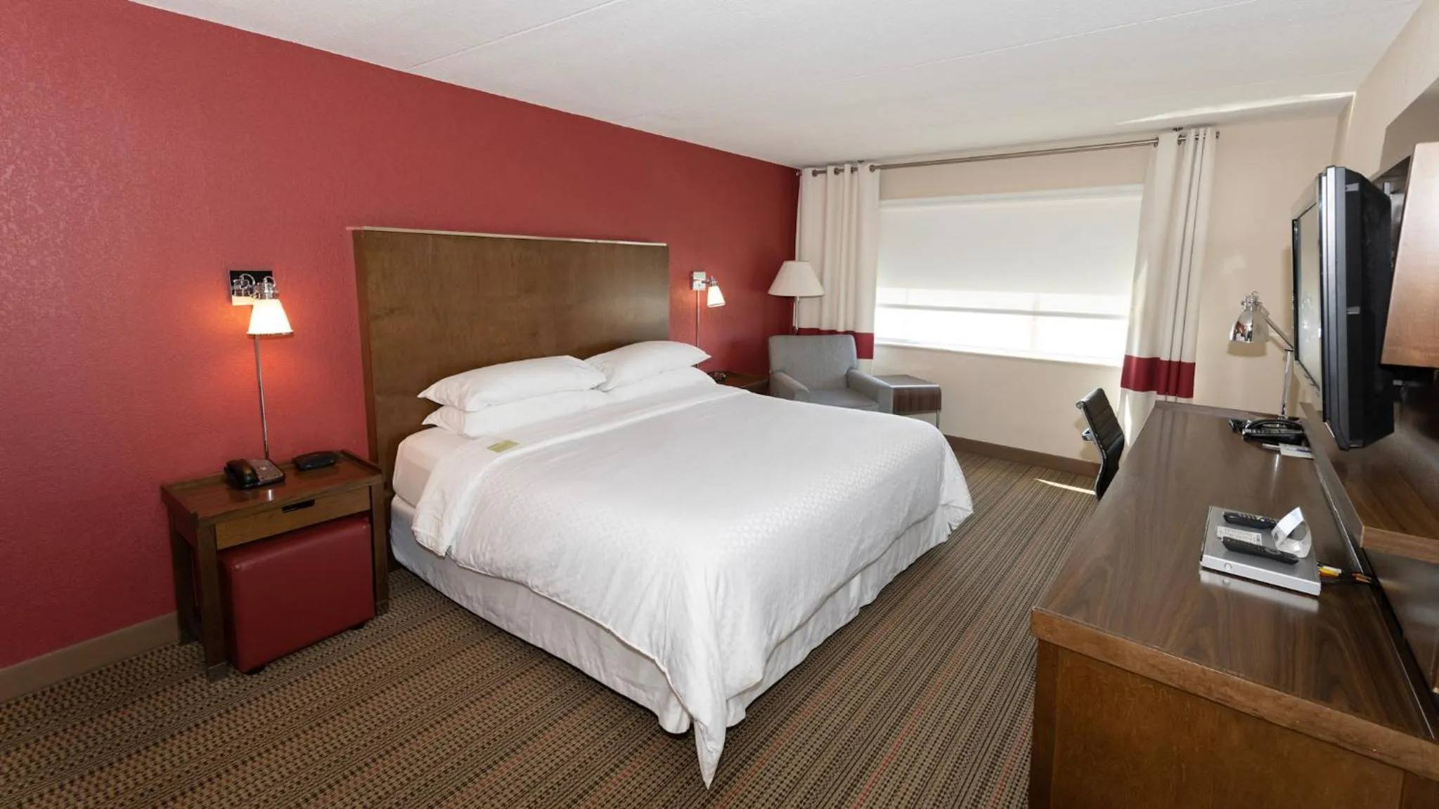 Bed in Lakeview Signature, Trademark Collection by Wyndham