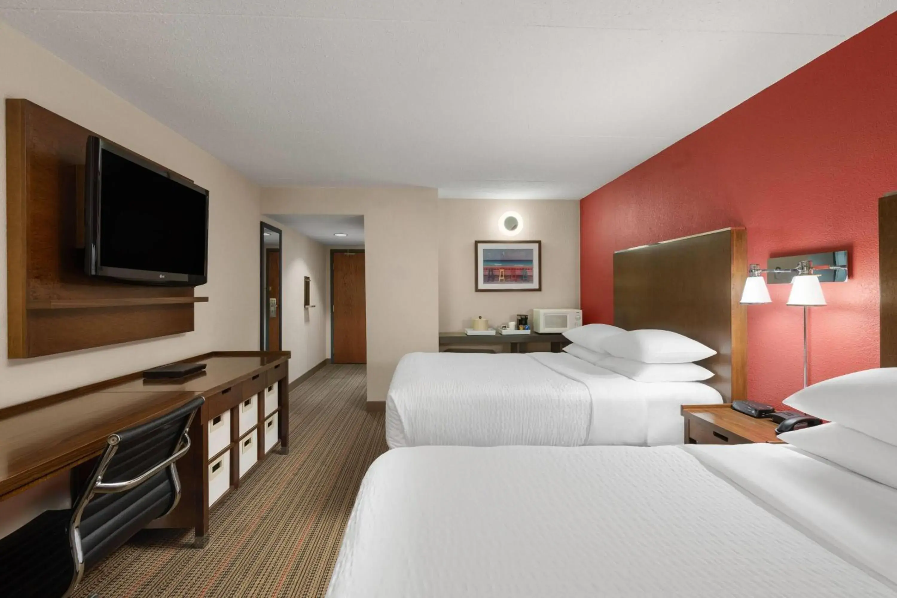 Photo of the whole room, Bed in Lakeview Signature, Trademark Collection by Wyndham Photo of the whole room, Bed in Lakeview Signature, Trademark Collection by Wyndham