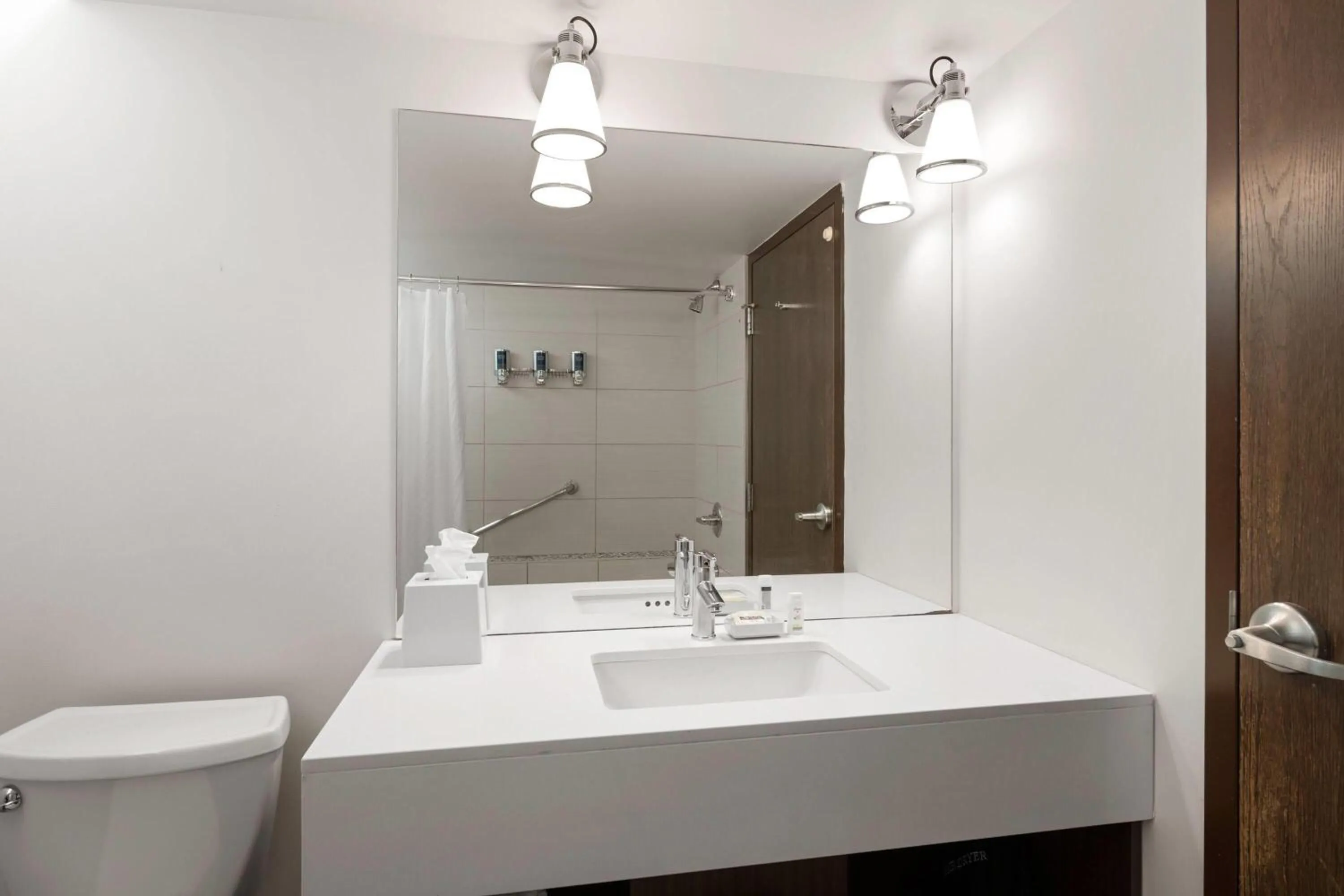 Bathroom in Lakeview Signature, Trademark Collection by Wyndham