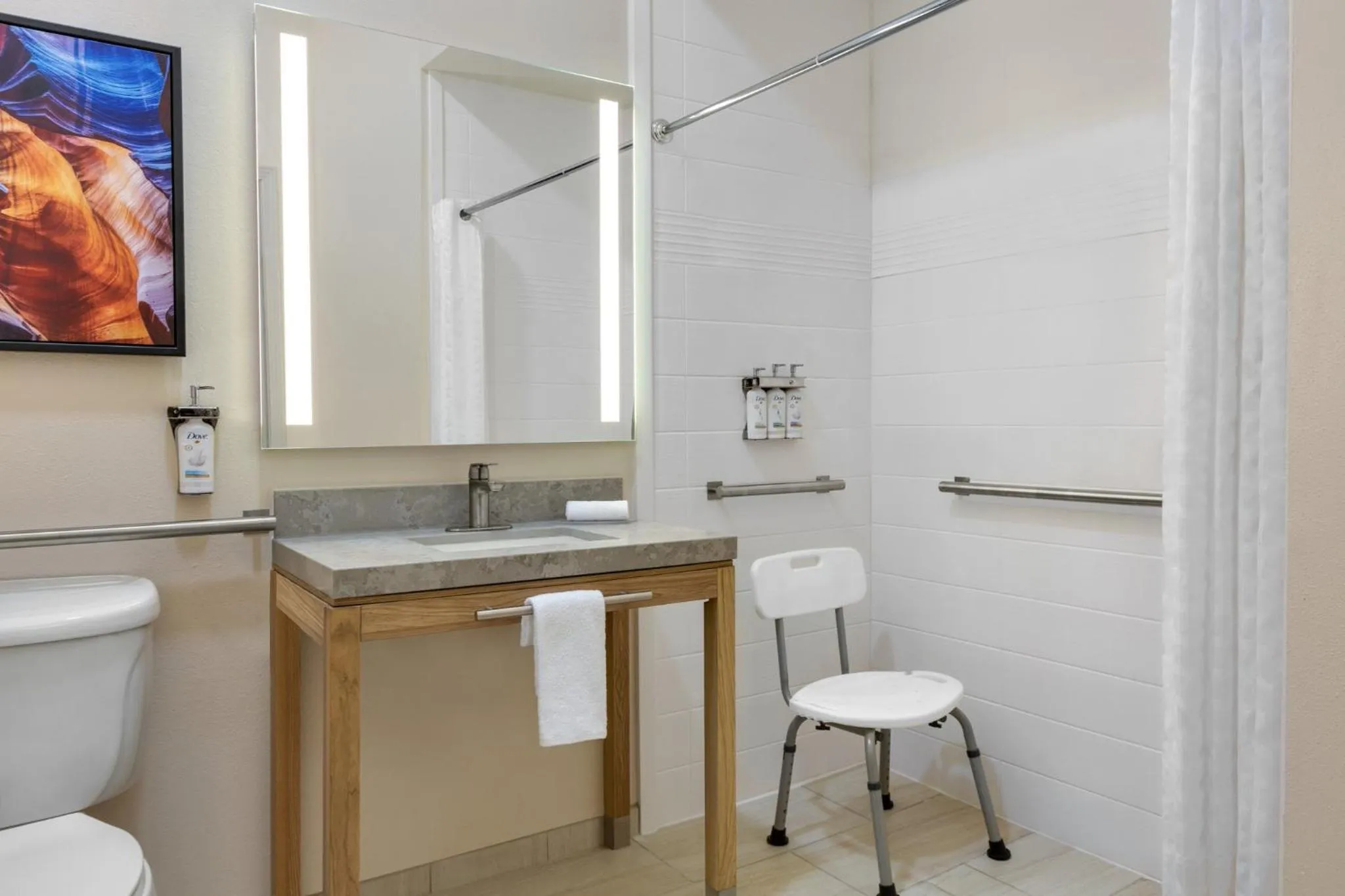 Bathroom in Candlewood Suites Vicksburg by IHG