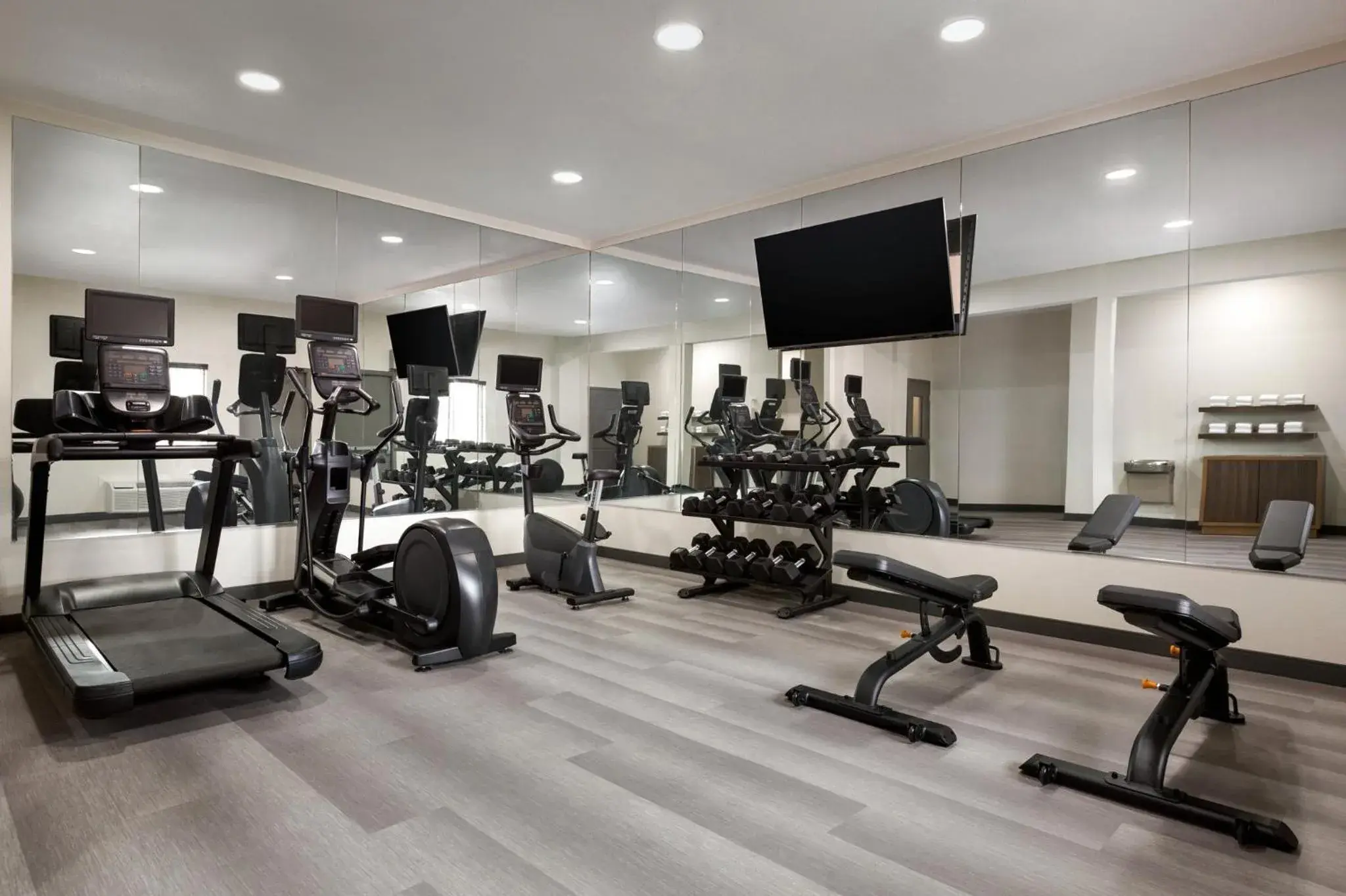 Fitness centre/facilities in Candlewood Suites Vicksburg by IHG Fitness centre/facilities in Candlewood Suites Vicksburg by IHG