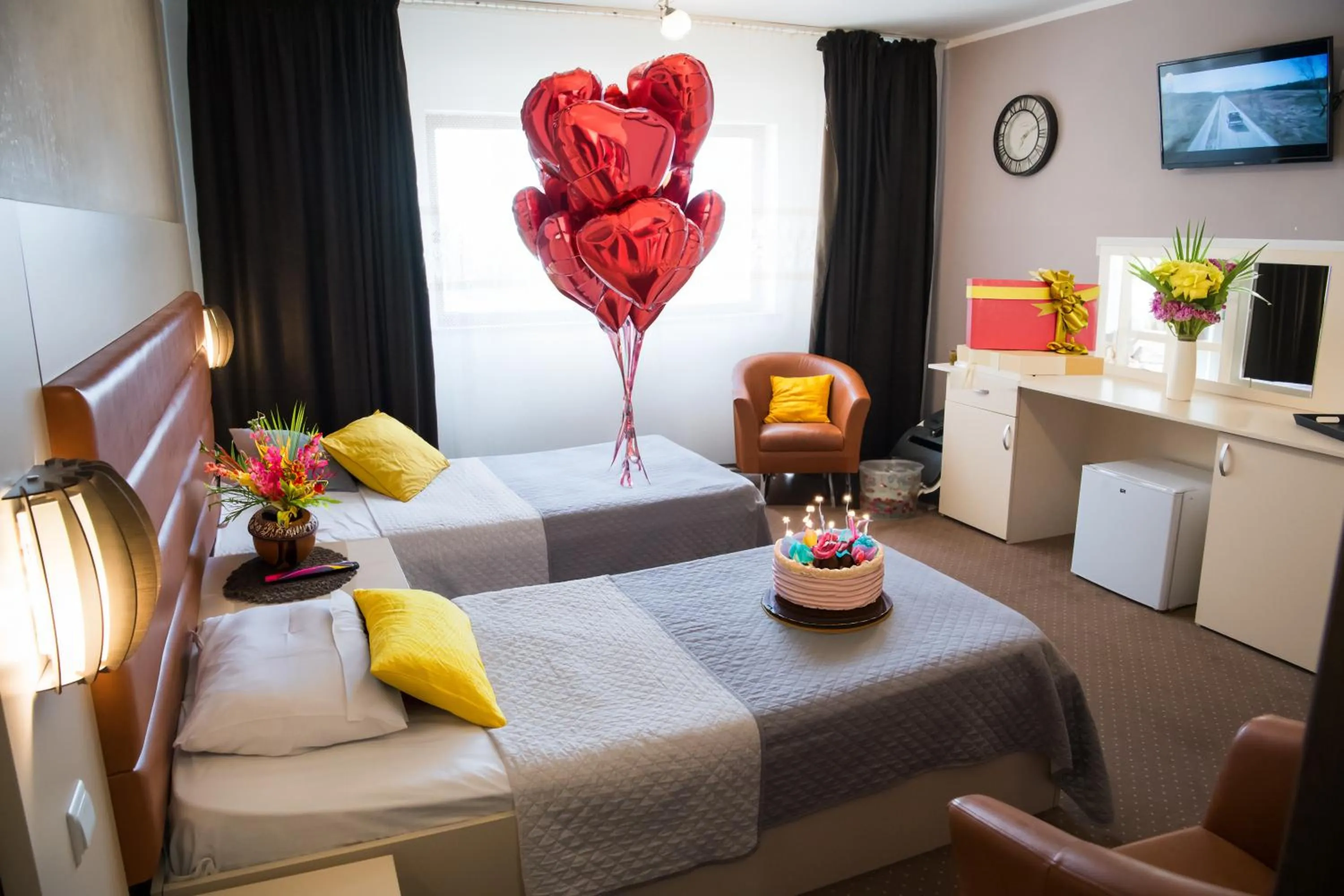 Bed in MBI Travel Inn