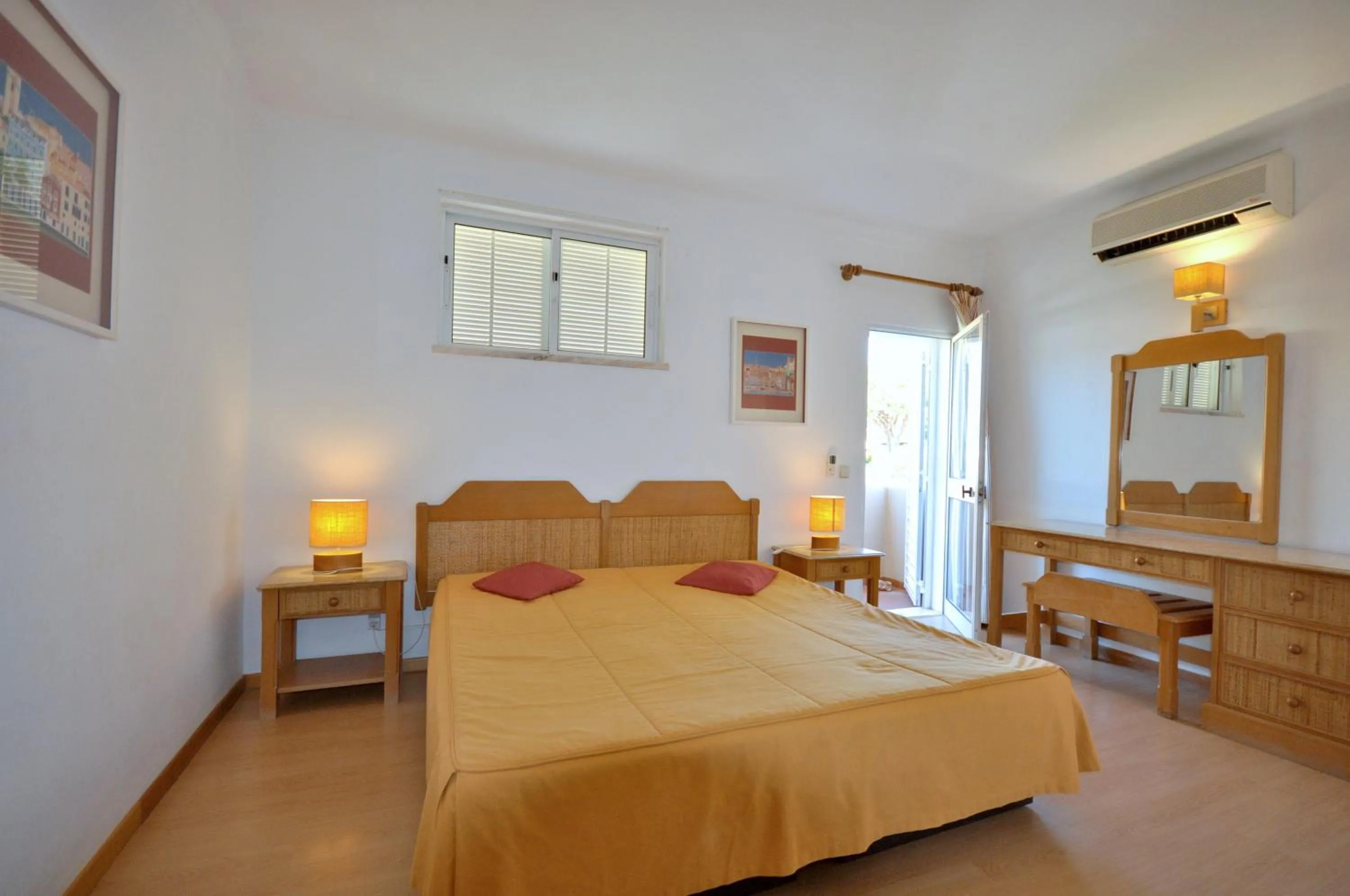 Bedroom, Bed in Modern, comfortable and well equipped private pool villa