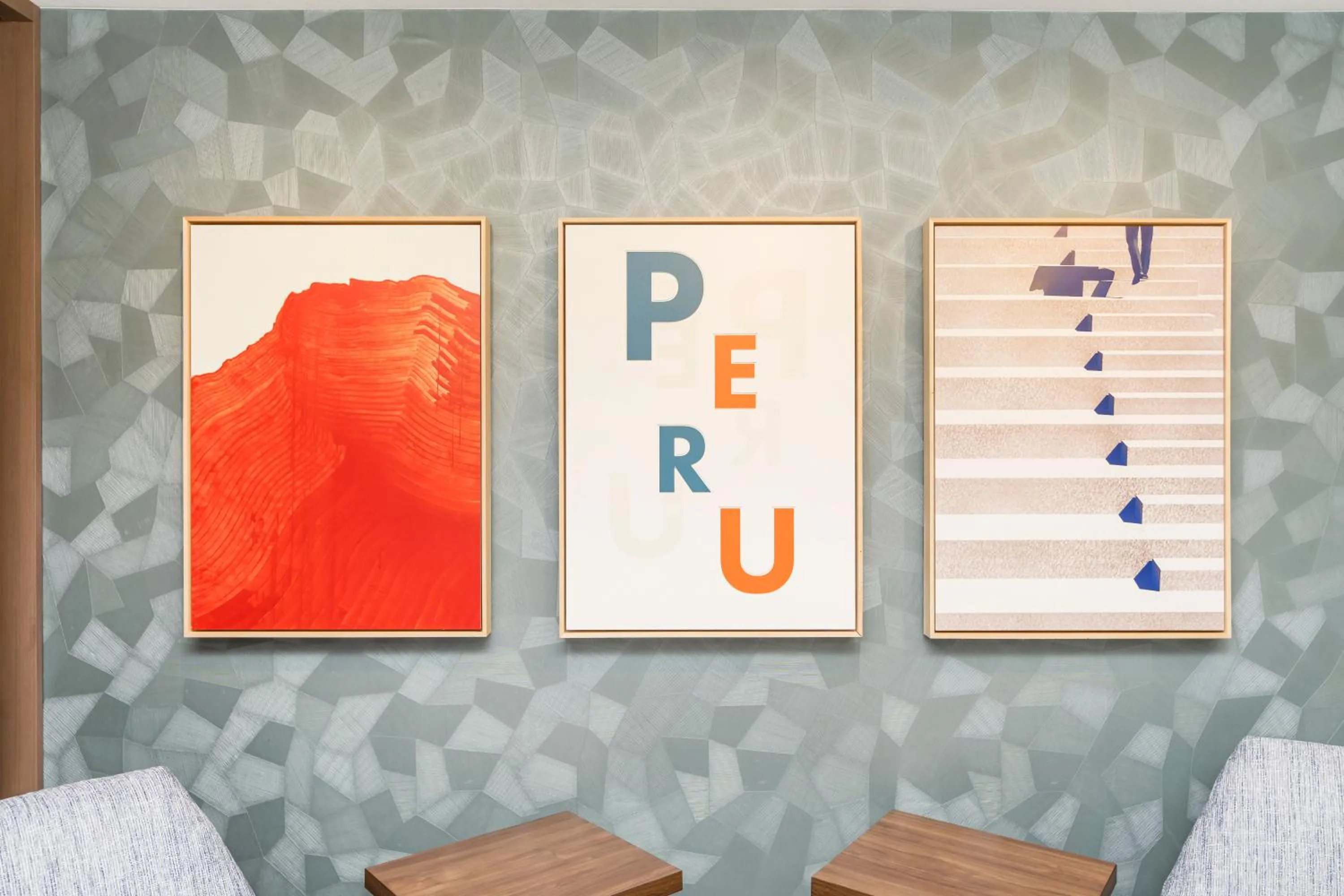 Lobby or reception in Holiday Inn Express Peru-Lasalle Area by IHG